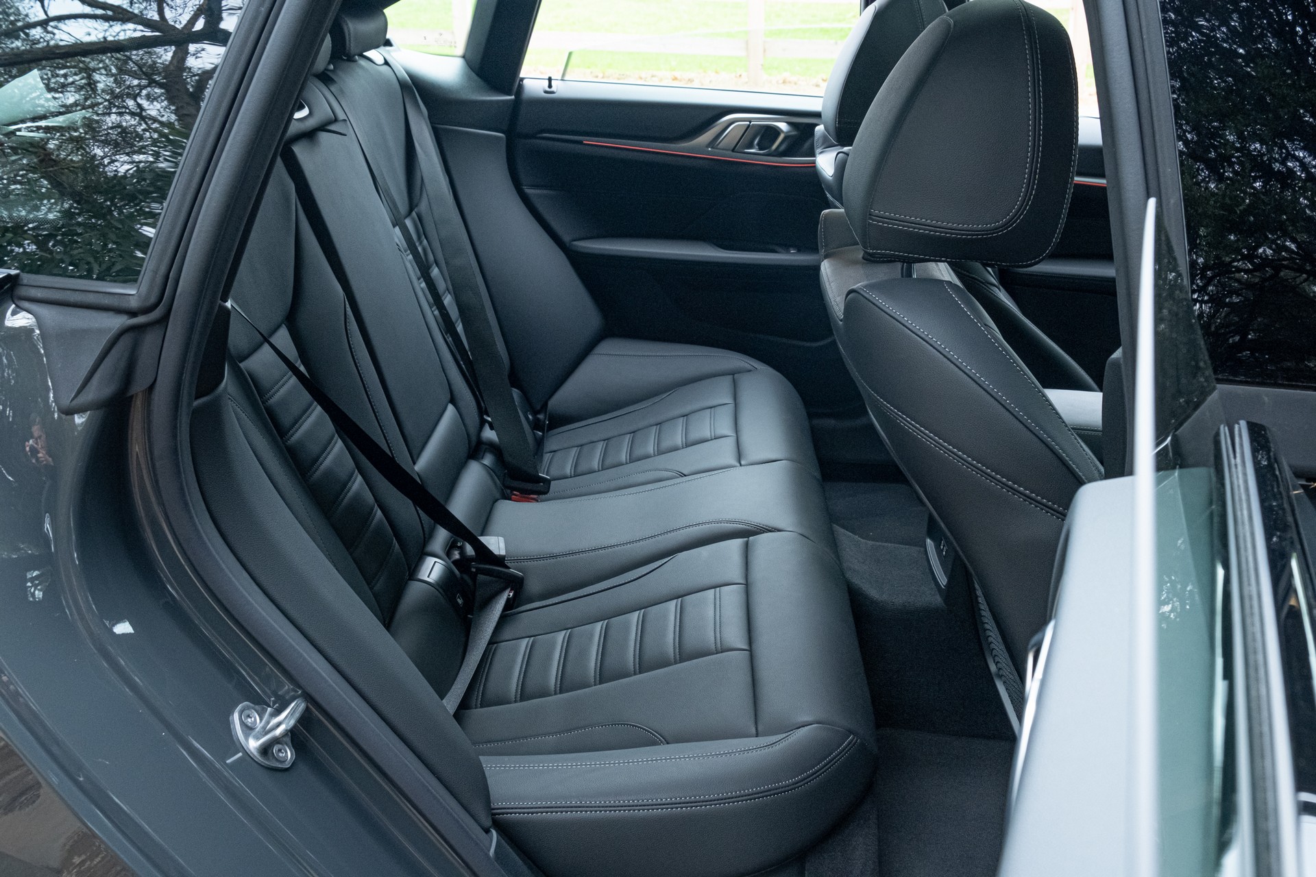 We Test The 2022 BMW i4 eDrive40 And Kia EV6 GT-Line AWD, Which Is Better?