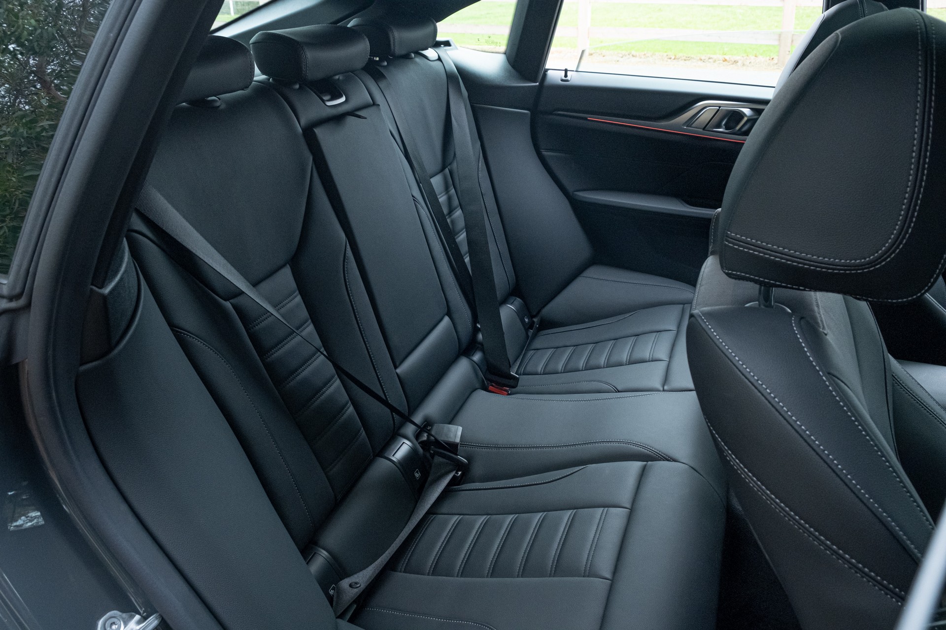 We Test The 2022 BMW i4 eDrive40 And Kia EV6 GT-Line AWD, Which Is Better?