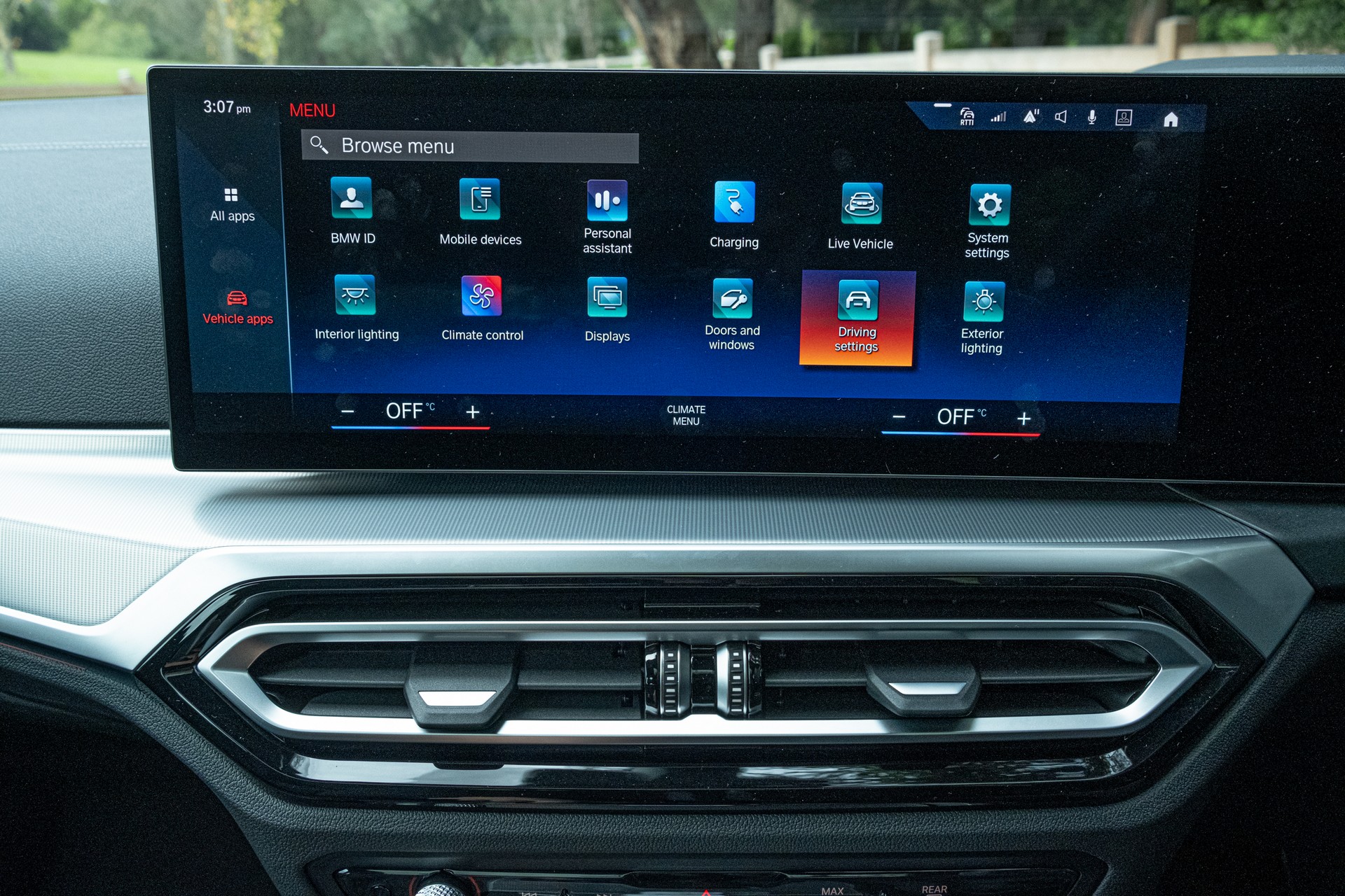 We Test The 2022 BMW i4 eDrive40 And Kia EV6 GT-Line AWD, Which Is Better?