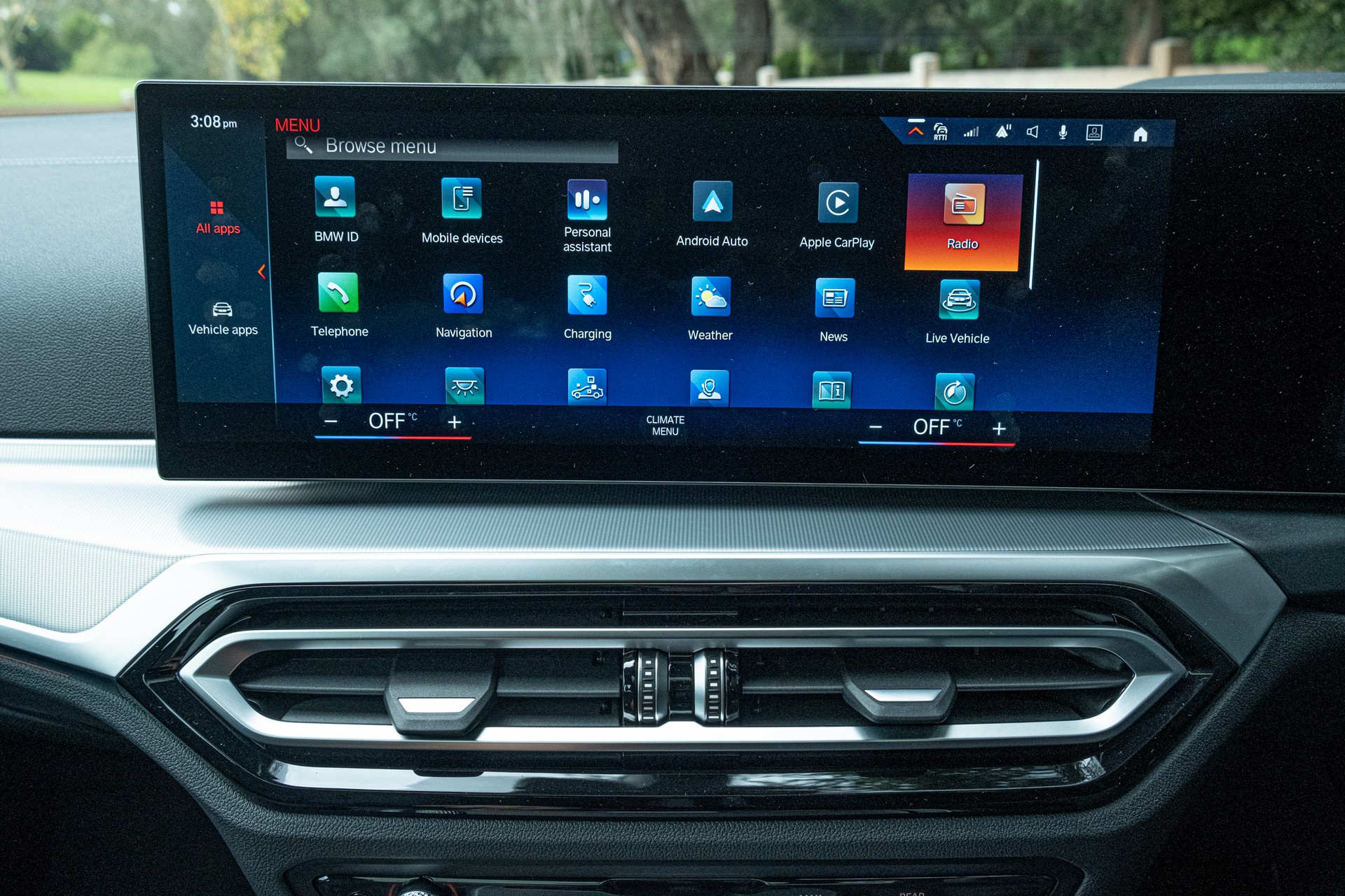 We Test The 2022 BMW i4 eDrive40 And Kia EV6 GT-Line AWD, Which Is Better?