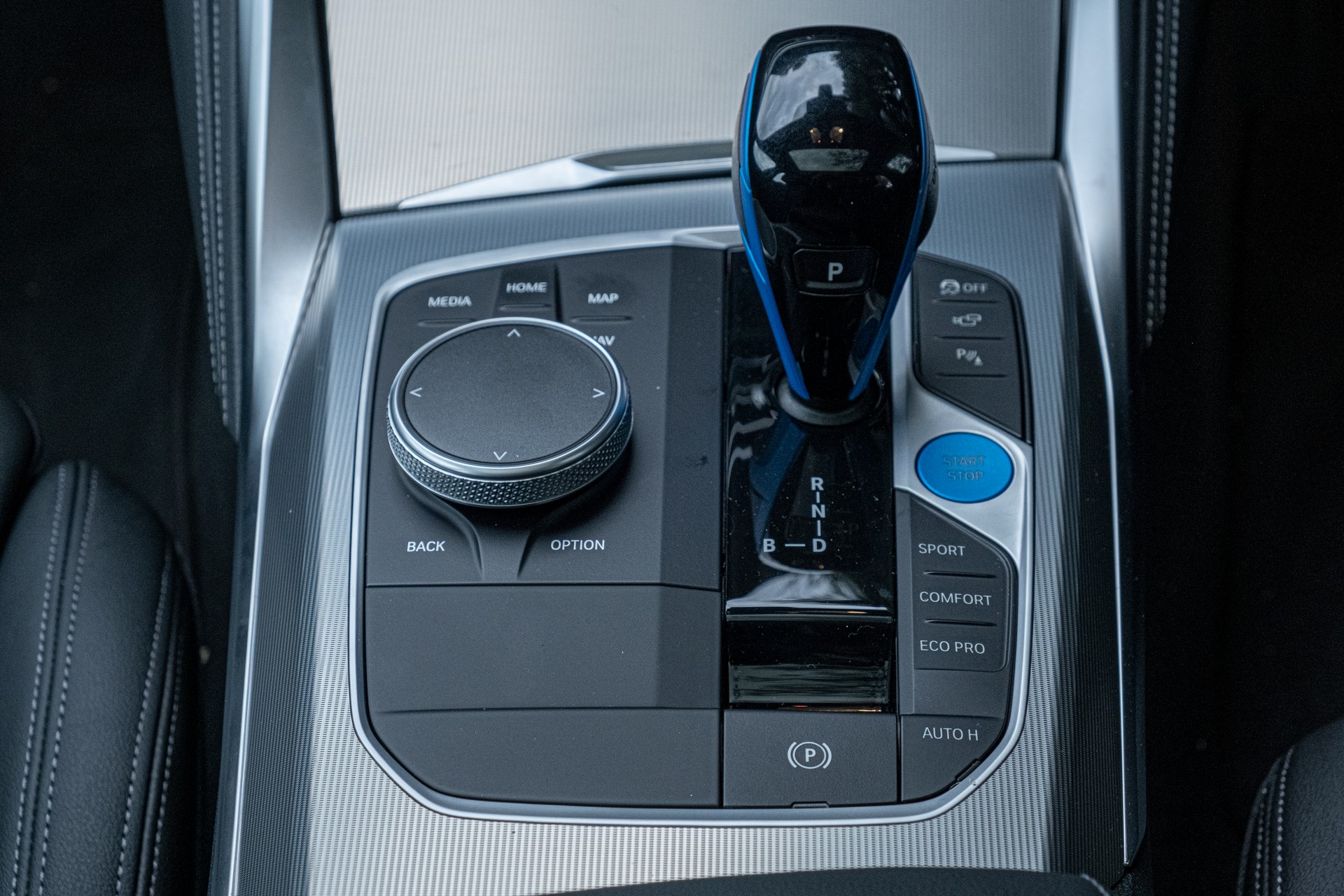 We Test The 2022 BMW i4 eDrive40 And Kia EV6 GT-Line AWD, Which Is Better?