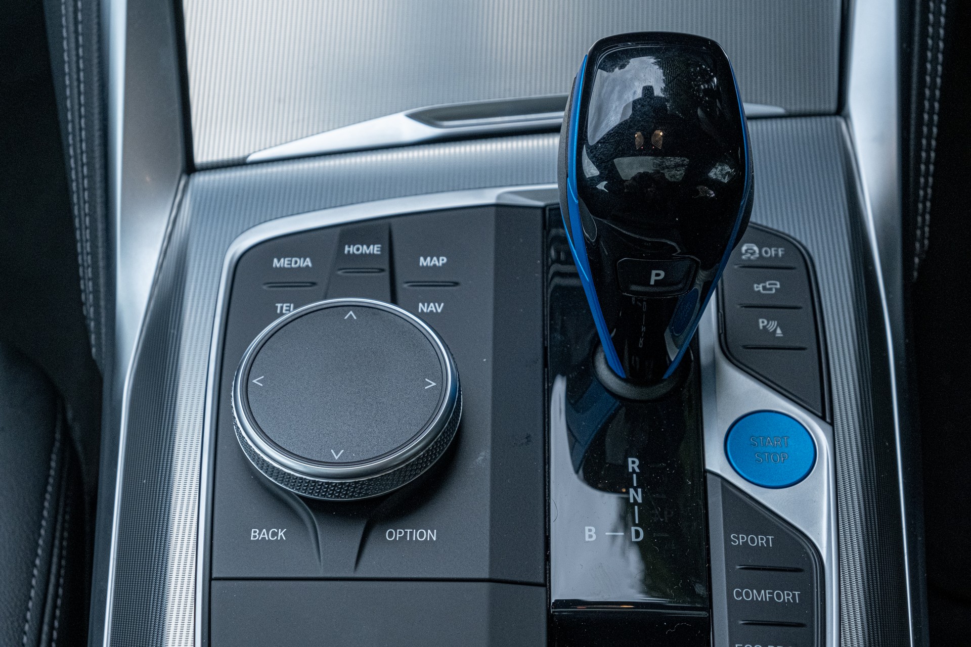 We Test The 2022 BMW i4 eDrive40 And Kia EV6 GT-Line AWD, Which Is Better?