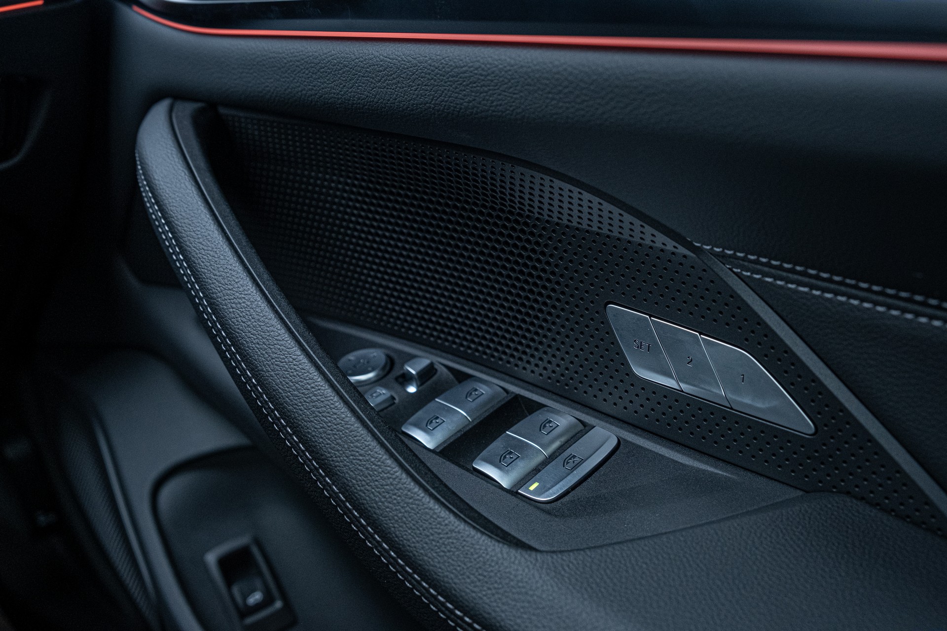 We Test The 2022 BMW i4 eDrive40 And Kia EV6 GT-Line AWD, Which Is Better?