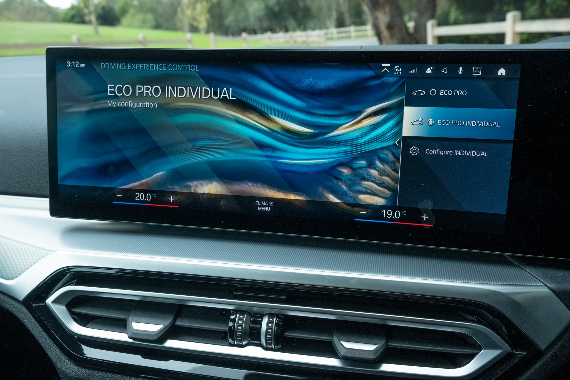 We Test The 2022 BMW i4 eDrive40 And Kia EV6 GT-Line AWD, Which Is Better?