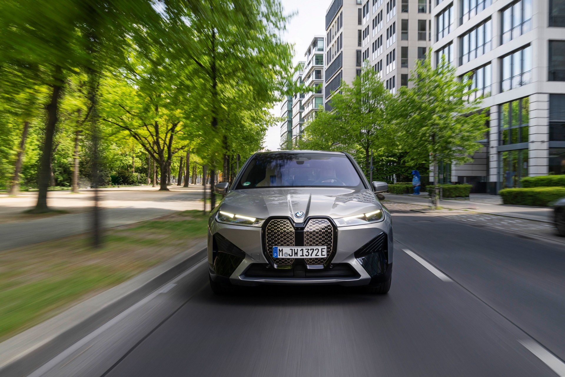 BMW Drops Huge Gallery Of 2023 iX M60