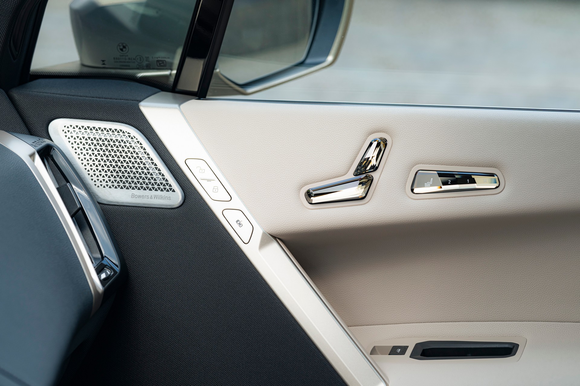 BMW Drops Huge Gallery Of 2023 iX M60