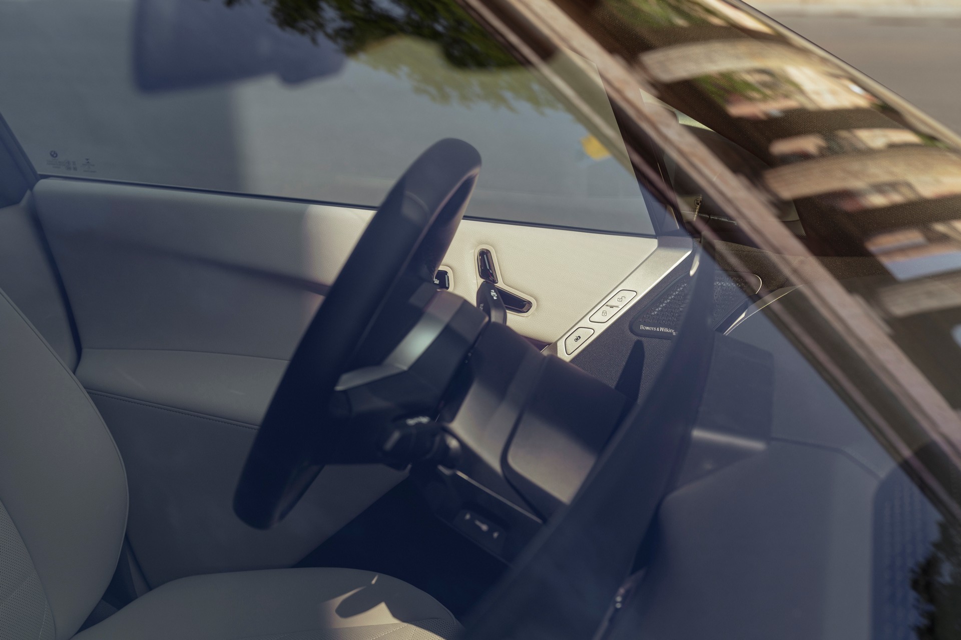 BMW Drops Huge Gallery Of 2023 iX M60