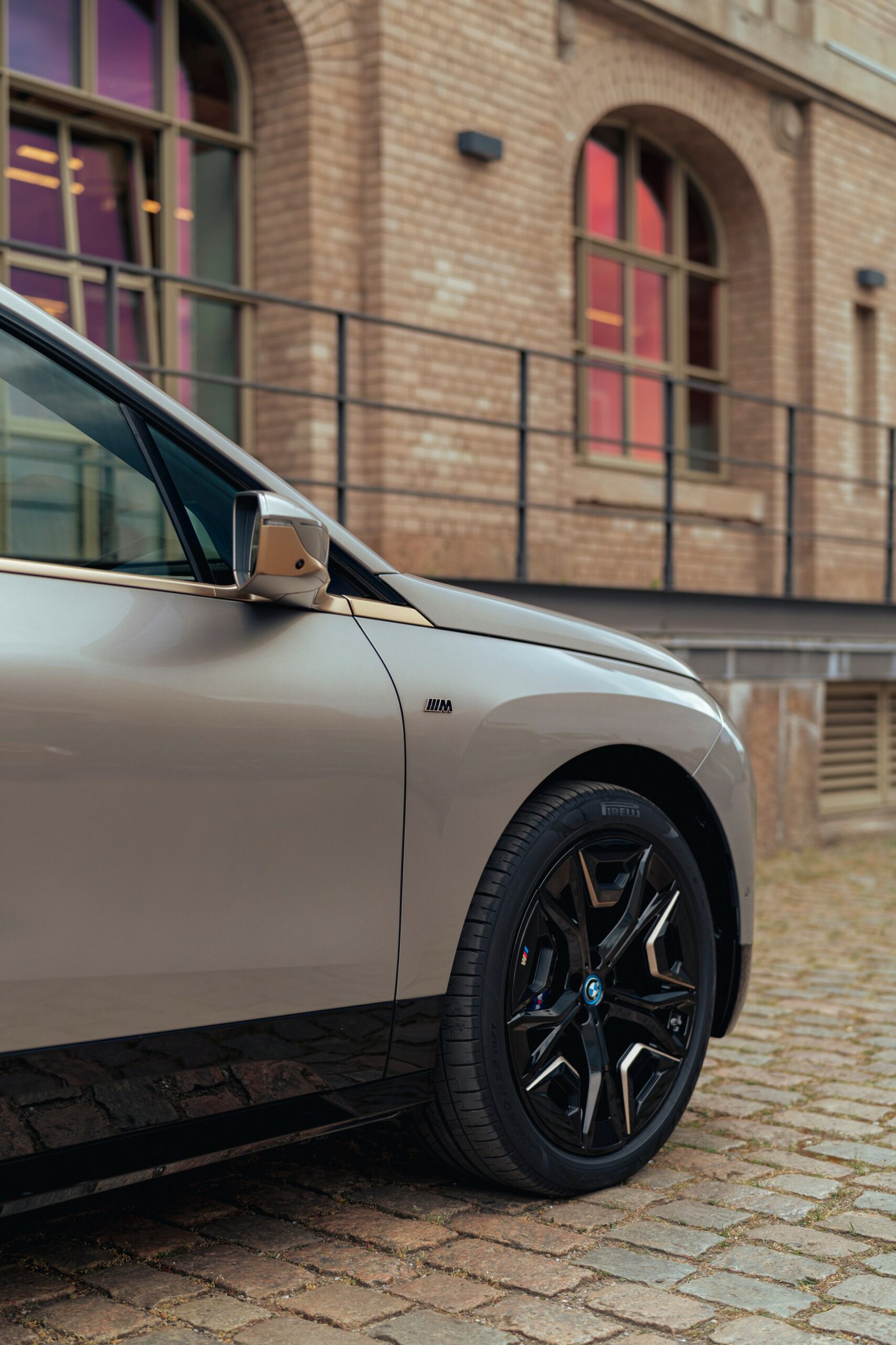 BMW Drops Huge Gallery Of 2023 iX M60