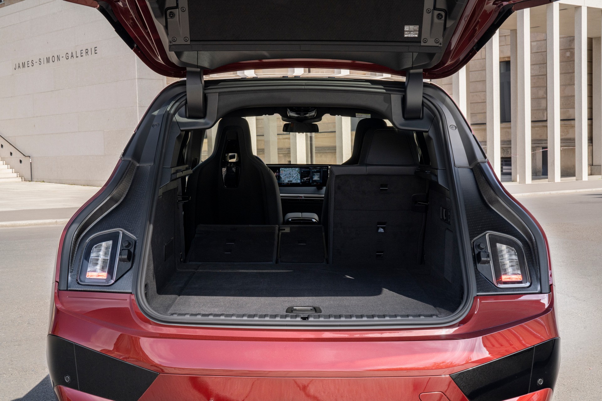 BMW Drops Huge Gallery Of 2023 iX M60