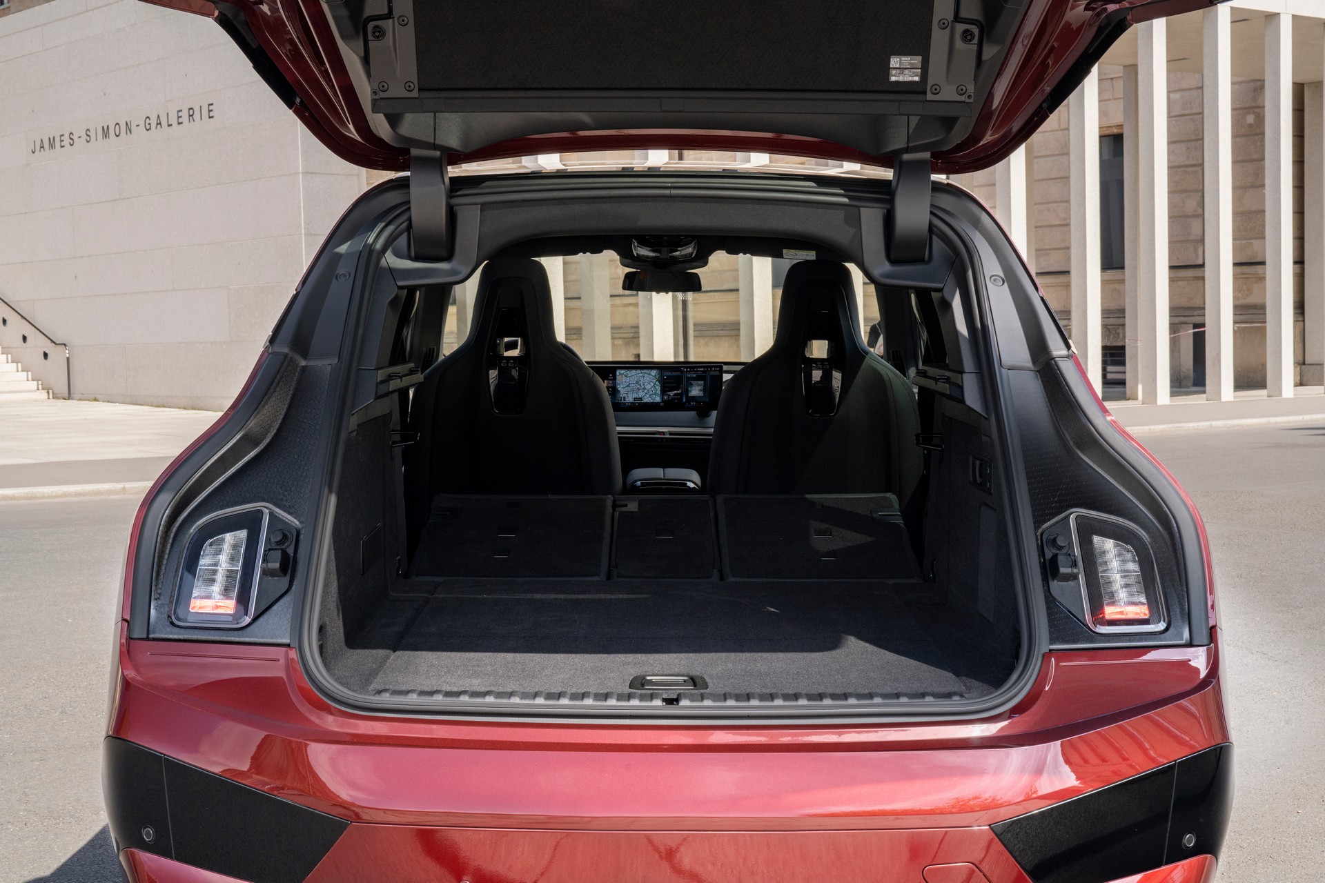 BMW Drops Huge Gallery Of 2023 iX M60