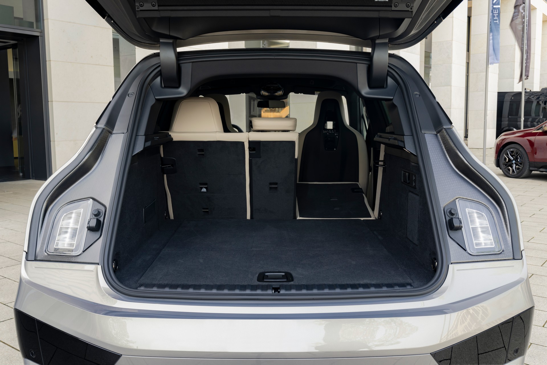 BMW Drops Huge Gallery Of 2023 iX M60