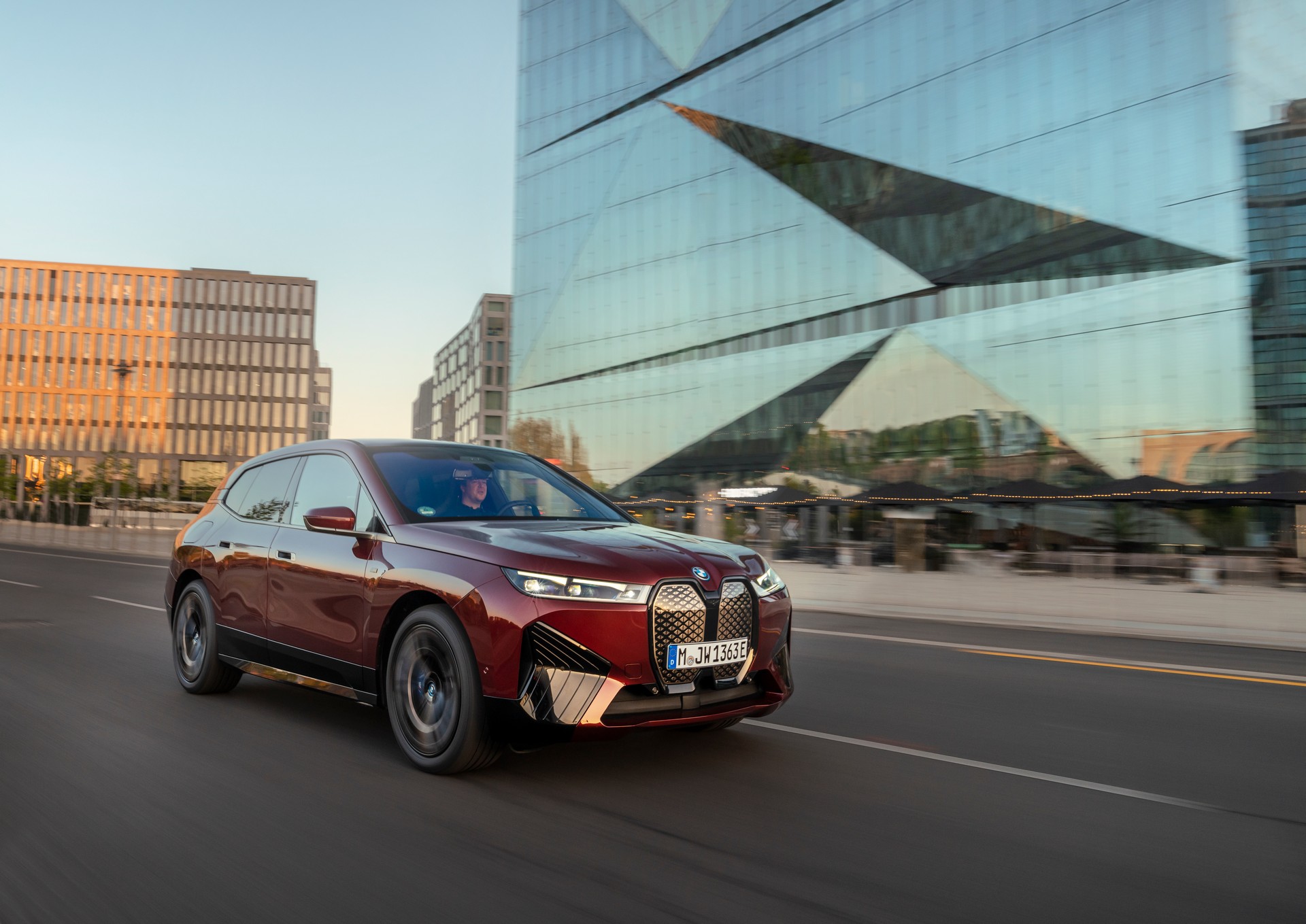 BMW Drops Huge Gallery Of 2023 iX M60