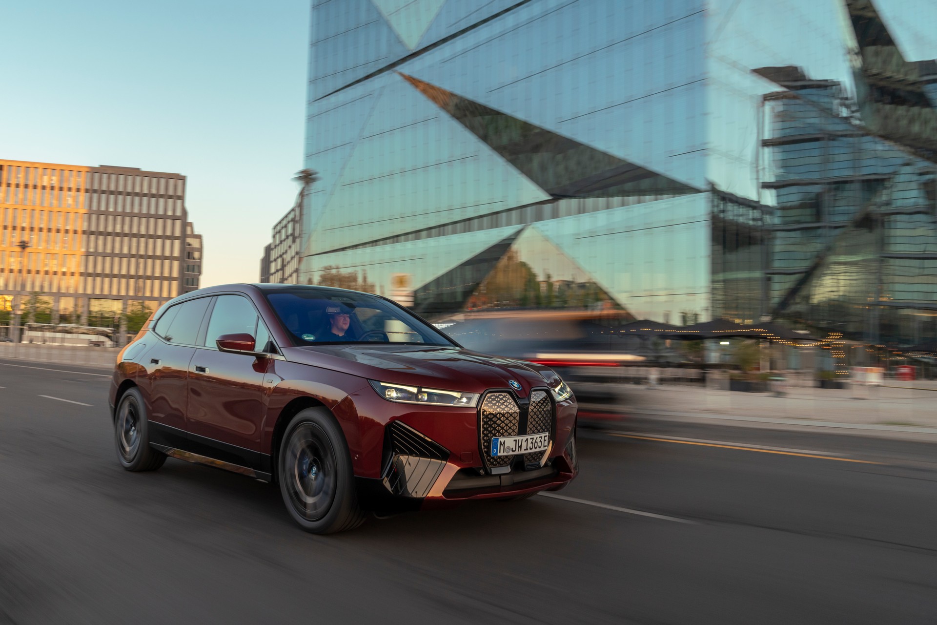 BMW Drops Huge Gallery Of 2023 iX M60