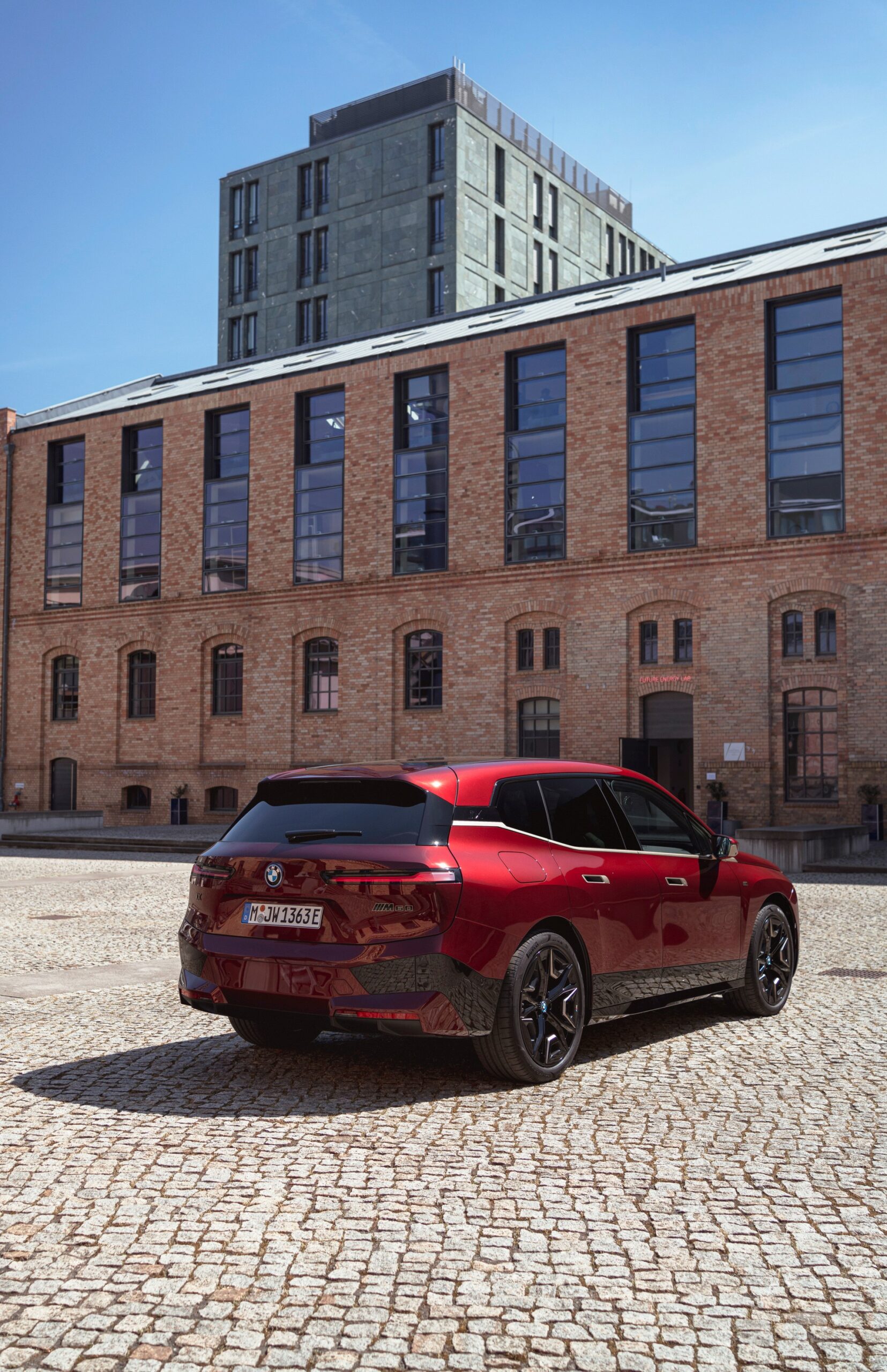 BMW Drops Huge Gallery Of 2023 iX M60