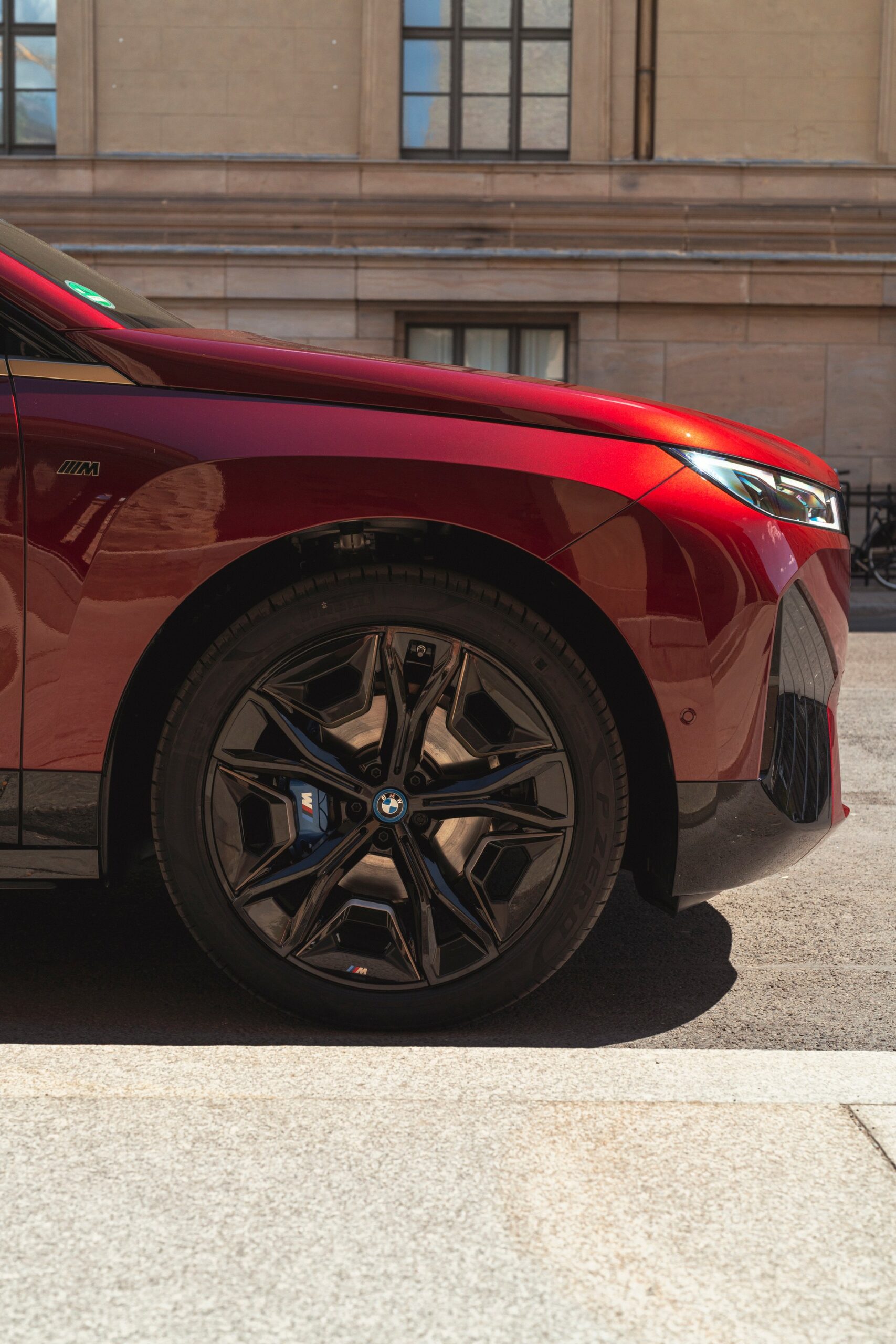 BMW Drops Huge Gallery Of 2023 iX M60