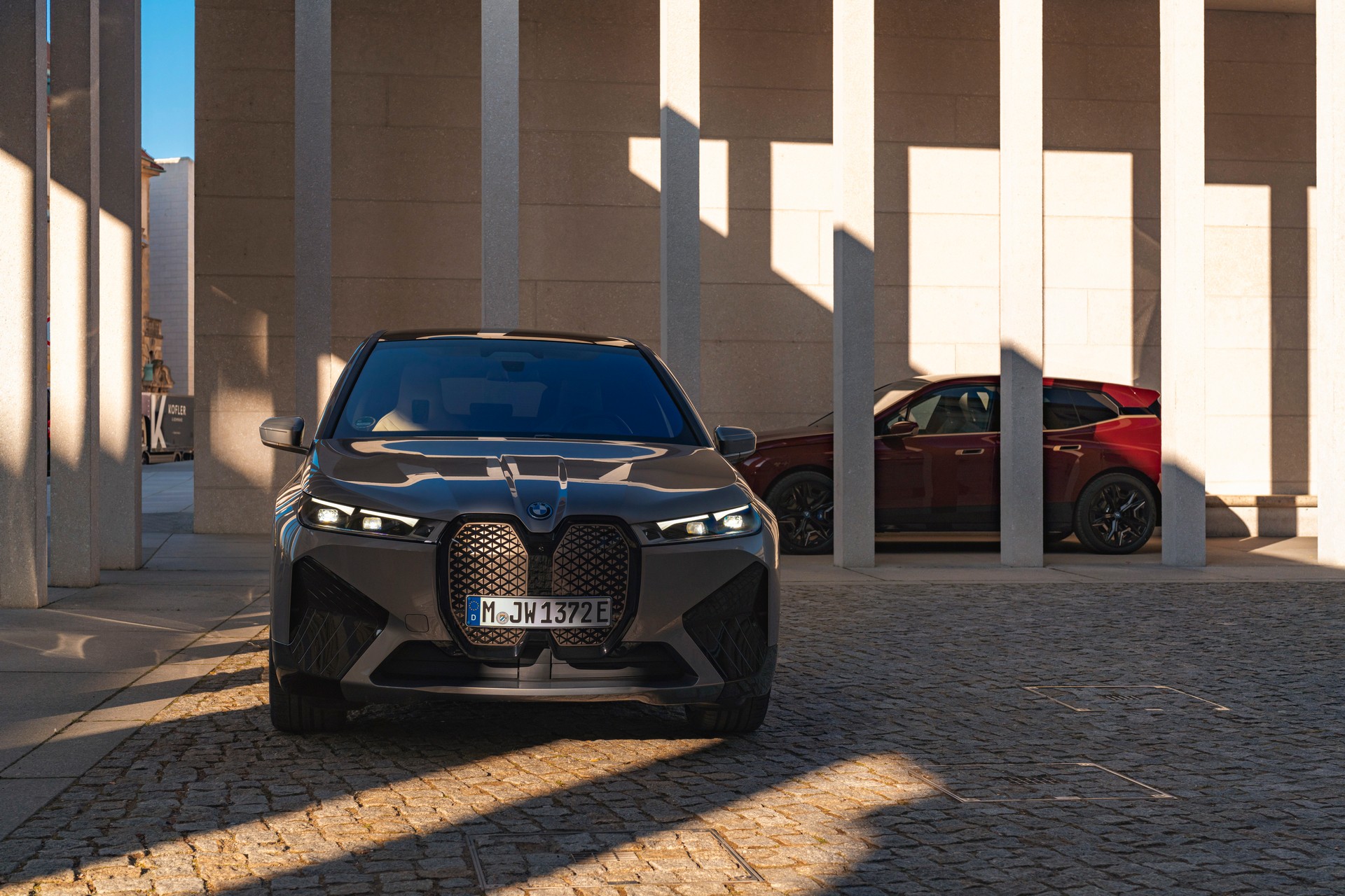 BMW Drops Huge Gallery Of 2023 iX M60