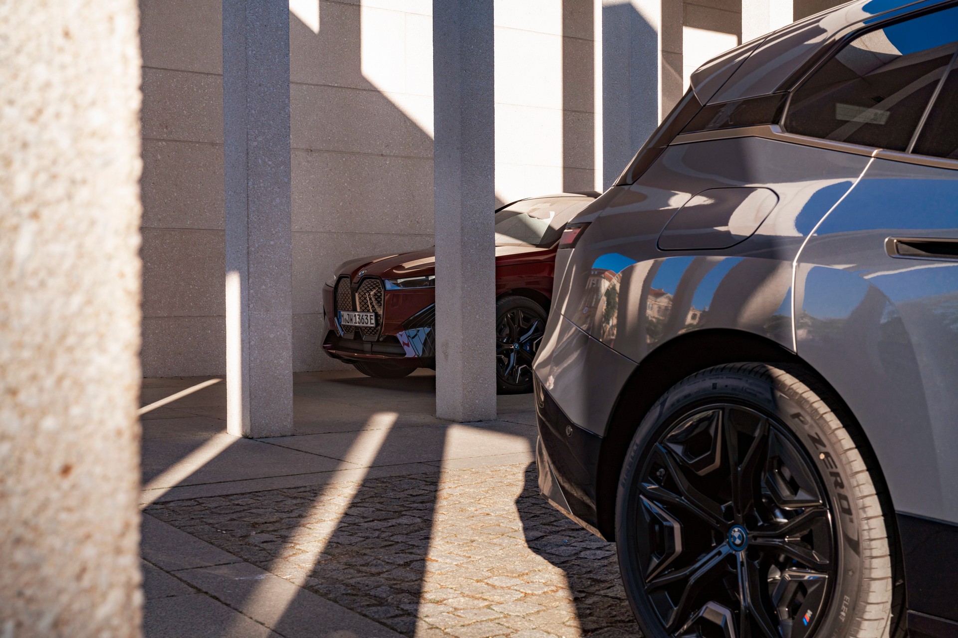 BMW Drops Huge Gallery Of 2023 iX M60