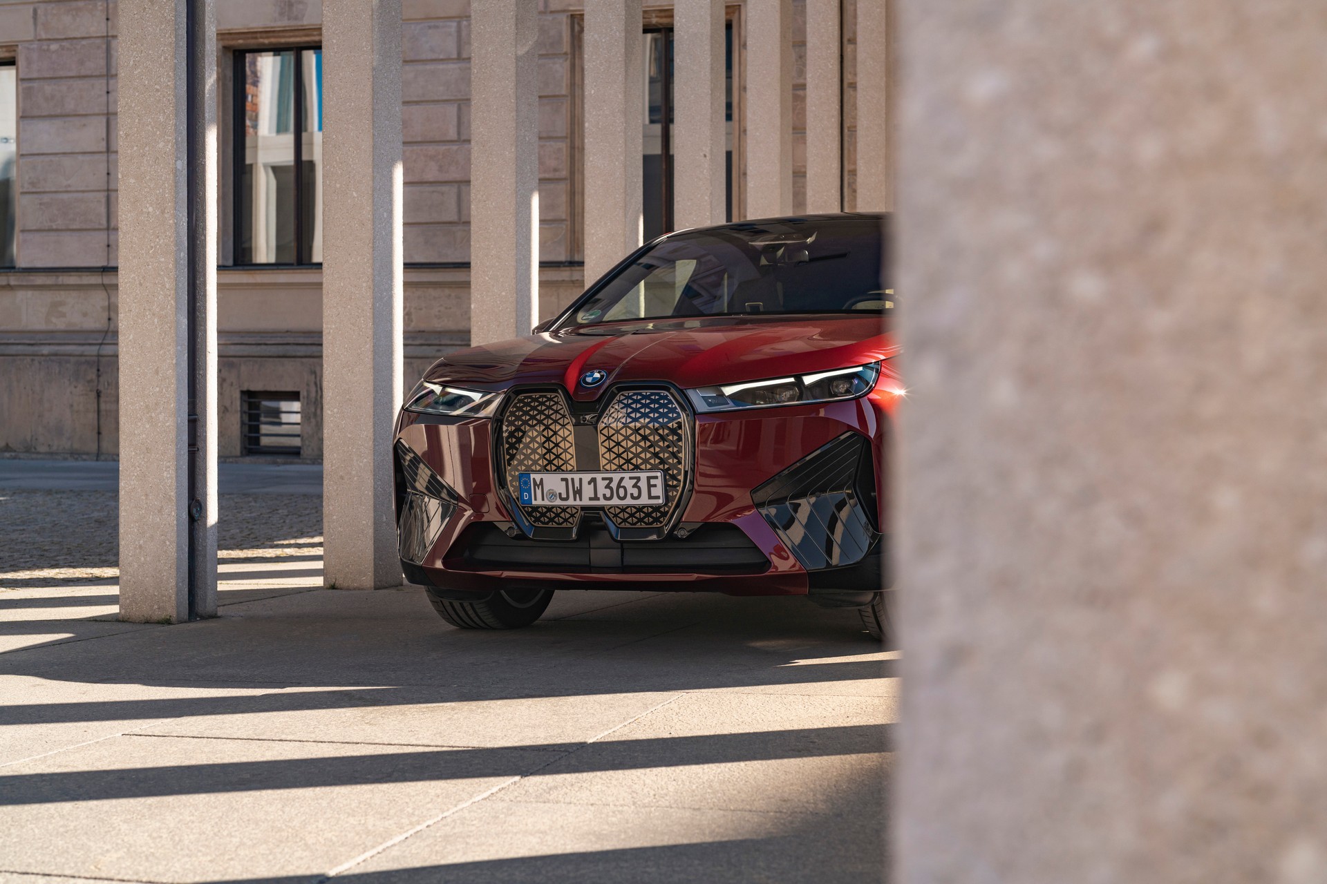 BMW Drops Huge Gallery Of 2023 iX M60