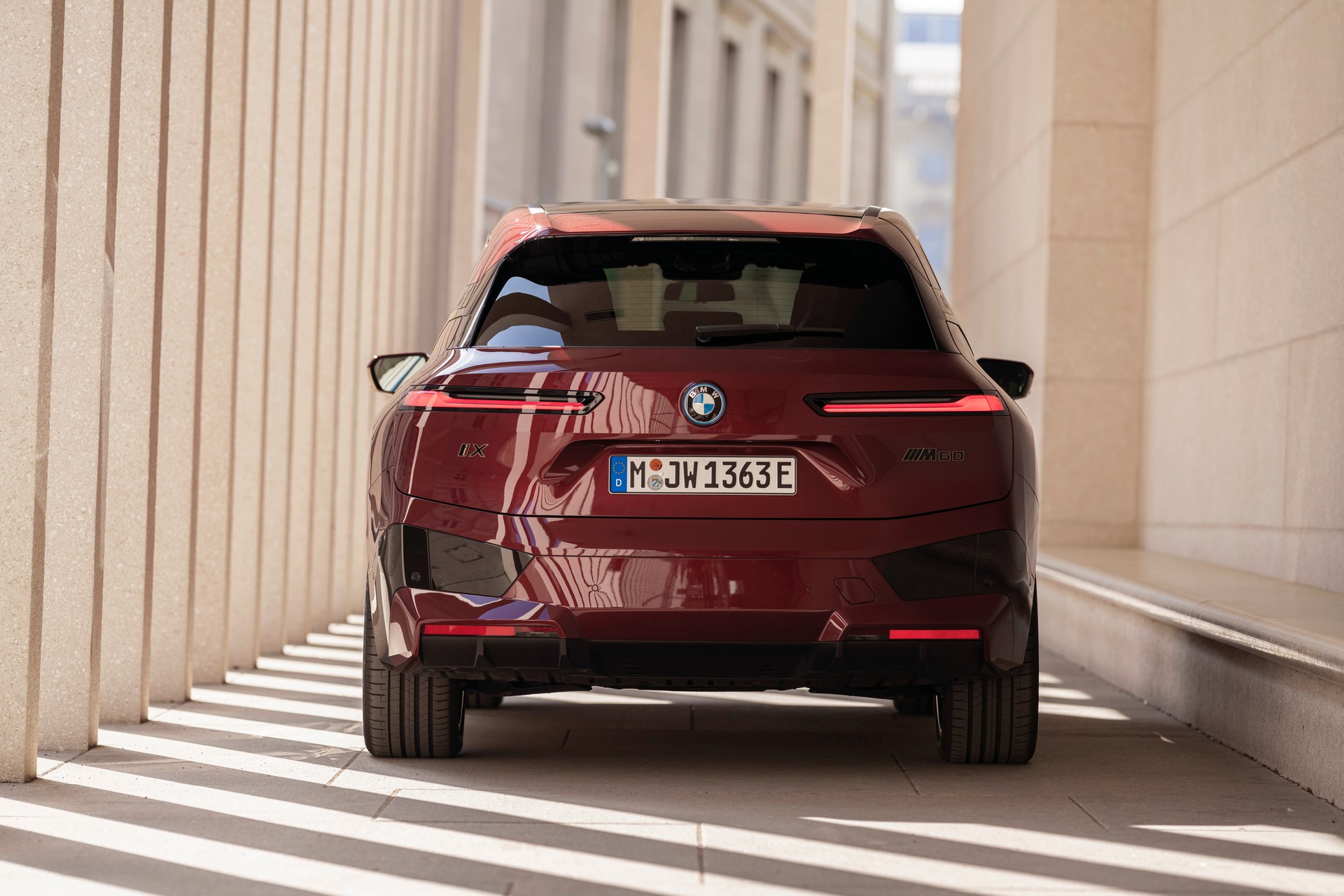 BMW Drops Huge Gallery Of 2023 iX M60