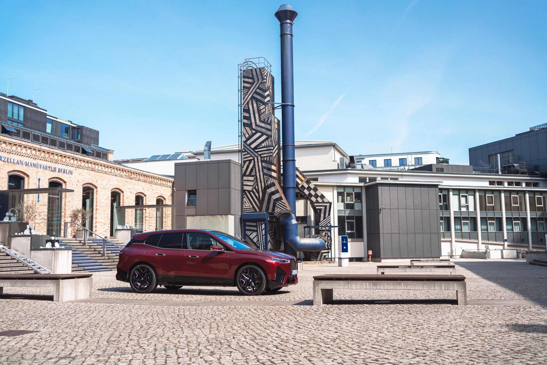 BMW Drops Huge Gallery Of 2023 iX M60