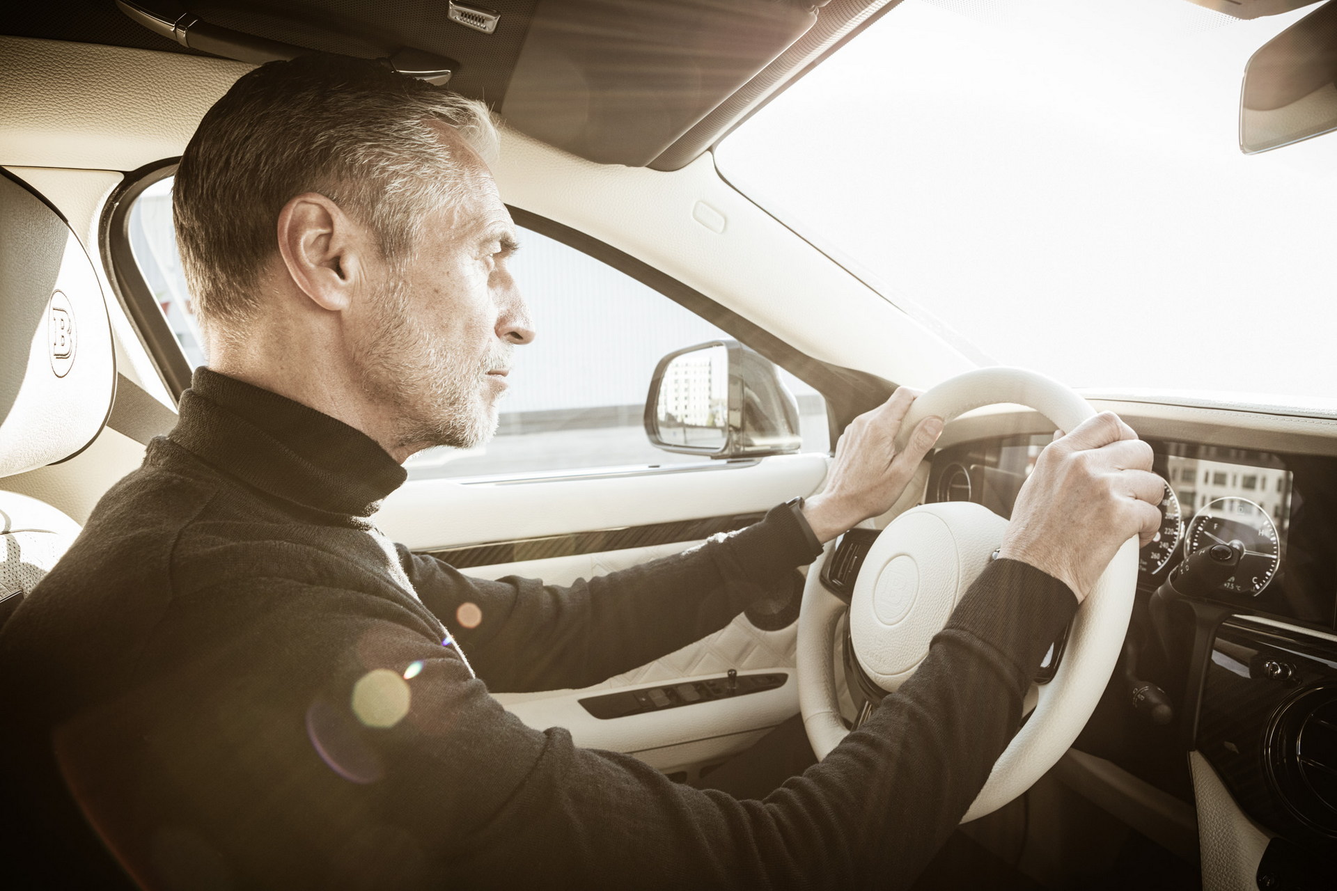 Brabus 700 Is A Rolls-Royce Ghost Bathed In Carbon Fiber With 691-HP