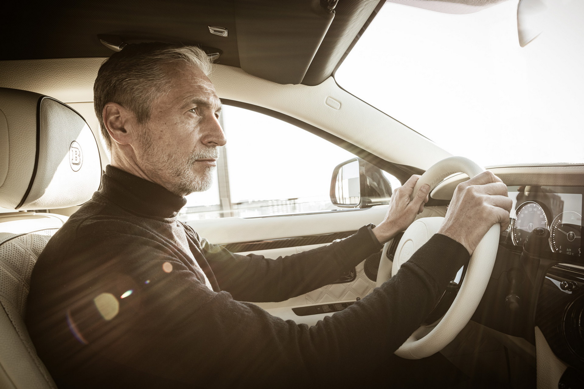 Brabus 700 Is A Rolls-Royce Ghost Bathed In Carbon Fiber With 691-HP