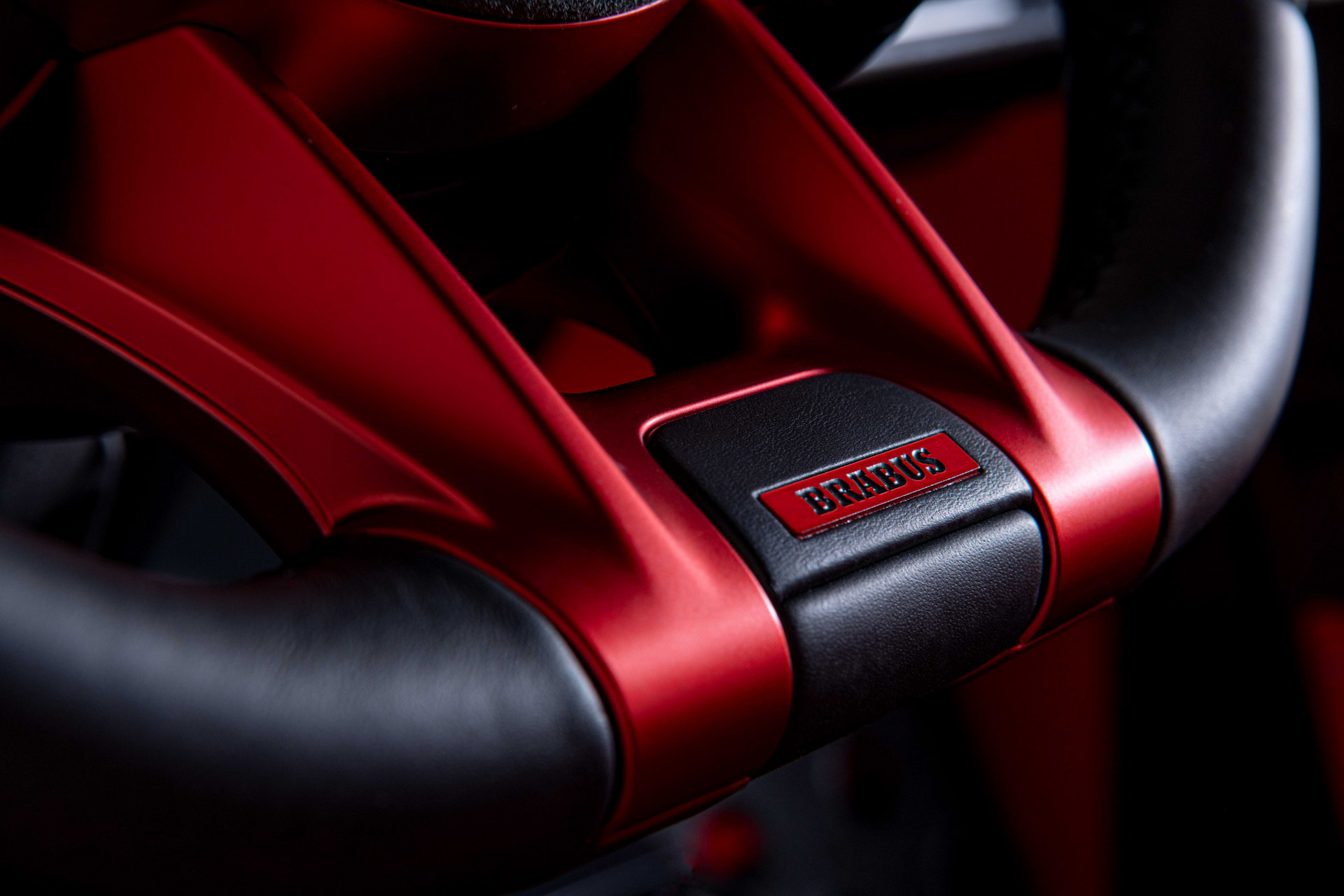 Brabus 900 Crawler Is A $1M Dune-Bashing Buggy That Looks Like An AMG G63 But Isn’t