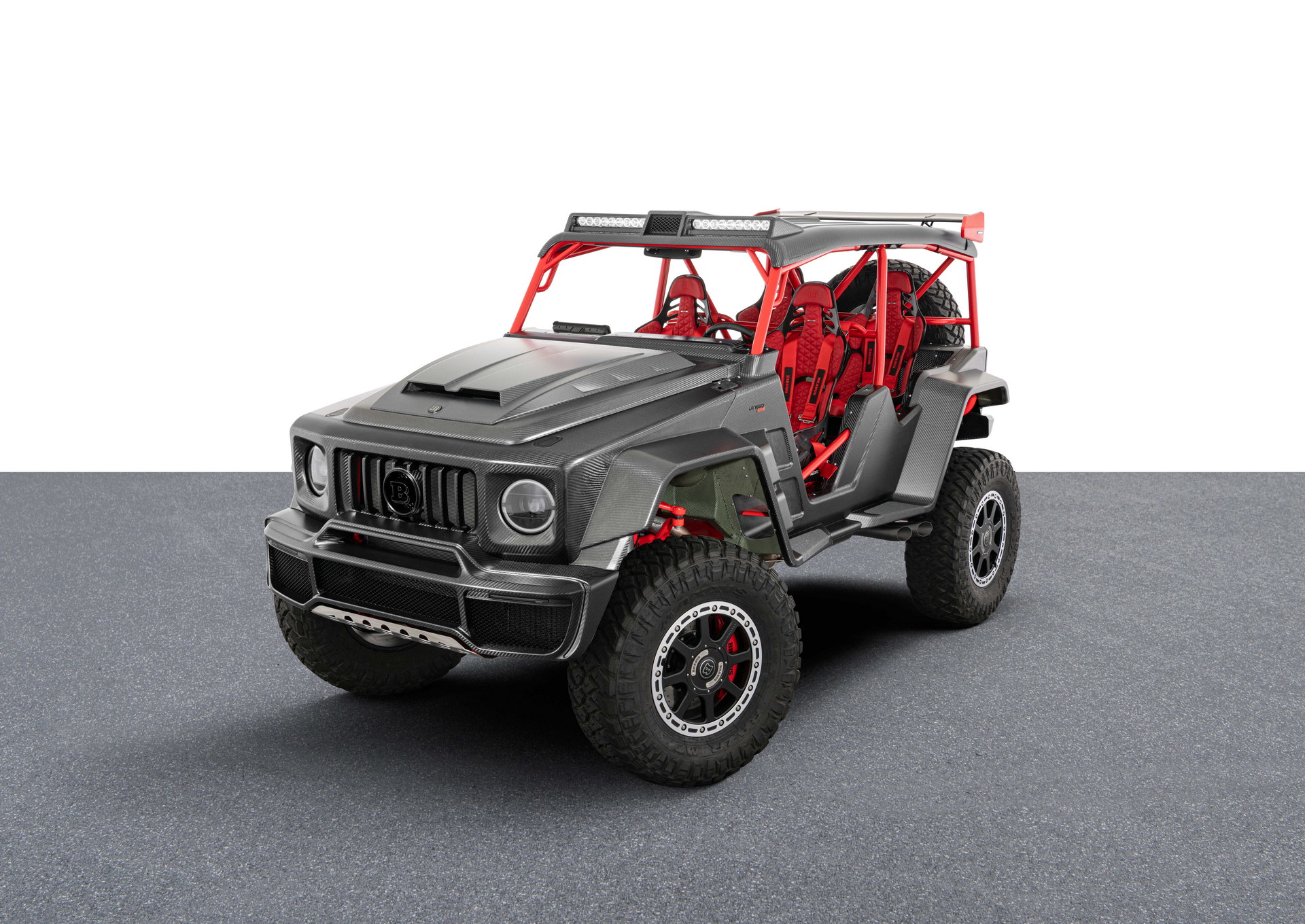 Brabus 900 Crawler Is A $1M Dune-Bashing Buggy That Looks Like An AMG G63 But Isn’t