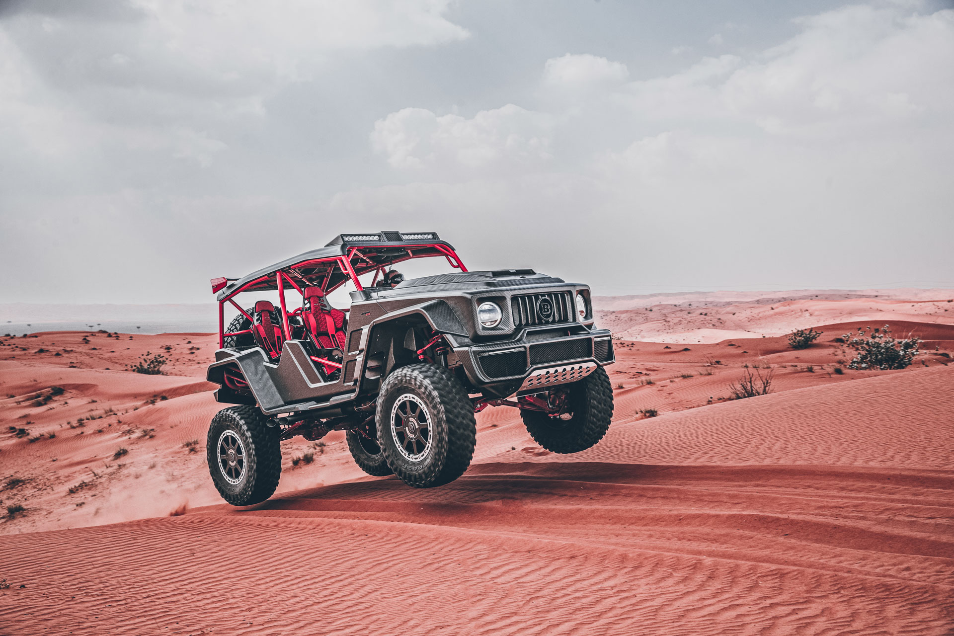 Brabus 900 Crawler Is A $1M Dune-Bashing Buggy That Looks Like An AMG G63 But Isn’t