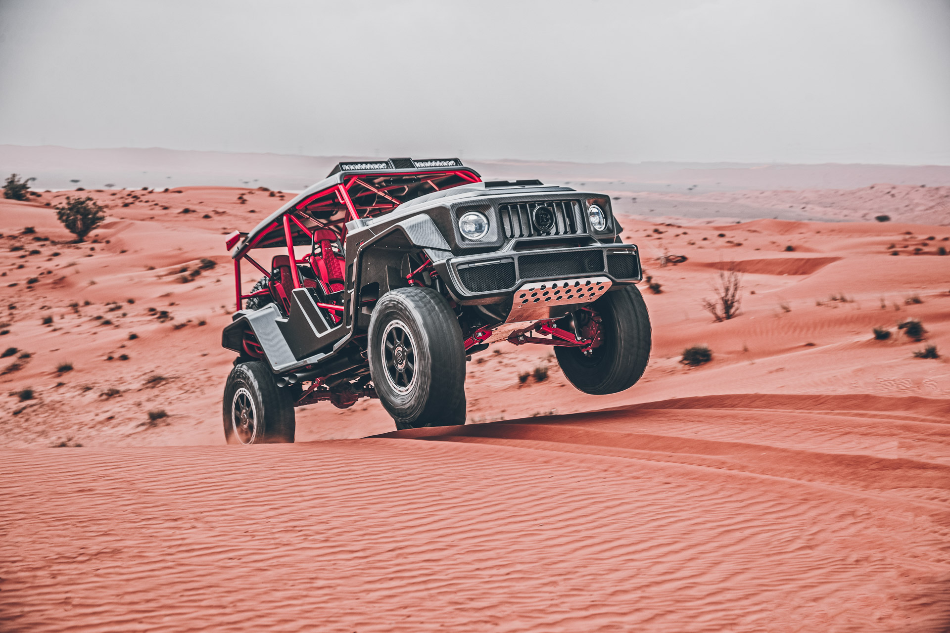 Brabus 900 Crawler Is A $1M Dune-Bashing Buggy That Looks Like An AMG G63 But Isn’t