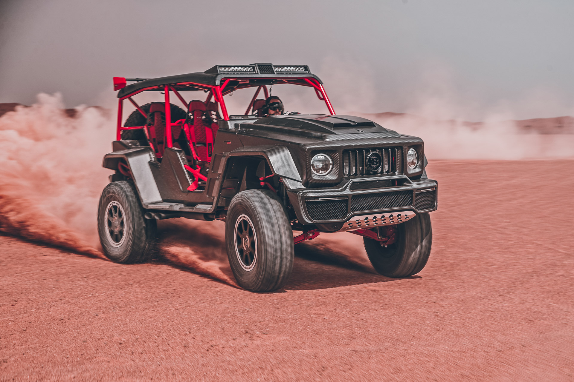 Brabus 900 Crawler Is A $1M Dune-Bashing Buggy That Looks Like An AMG G63 But Isn’t