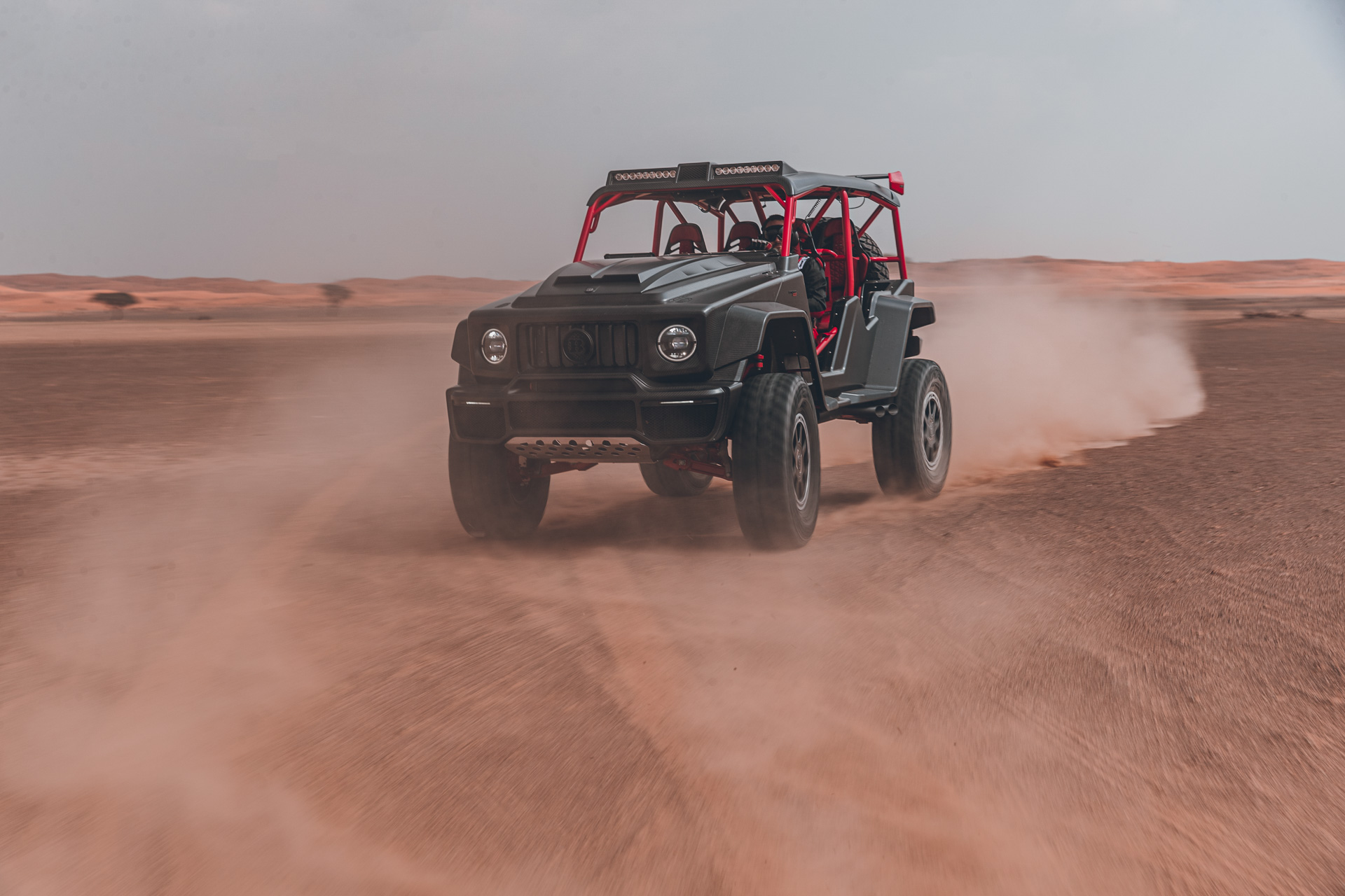 Brabus 900 Crawler Is A $1M Dune-Bashing Buggy That Looks Like An AMG G63 But Isn’t