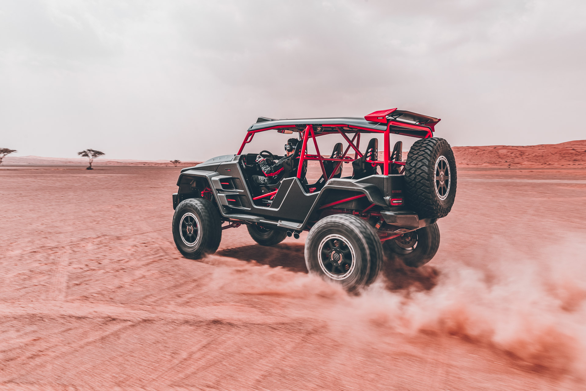 Brabus 900 Crawler Is A $1M Dune-Bashing Buggy That Looks Like An AMG G63 But Isn’t
