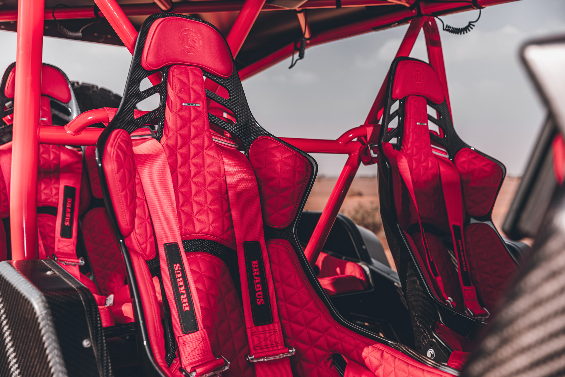 Brabus 900 Crawler Is A $1M Dune-Bashing Buggy That Looks Like An AMG G63 But Isn’t