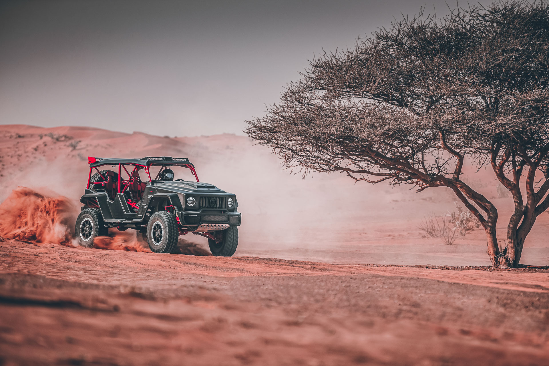 Brabus 900 Crawler Is A $1M Dune-Bashing Buggy That Looks Like An AMG G63 But Isn’t