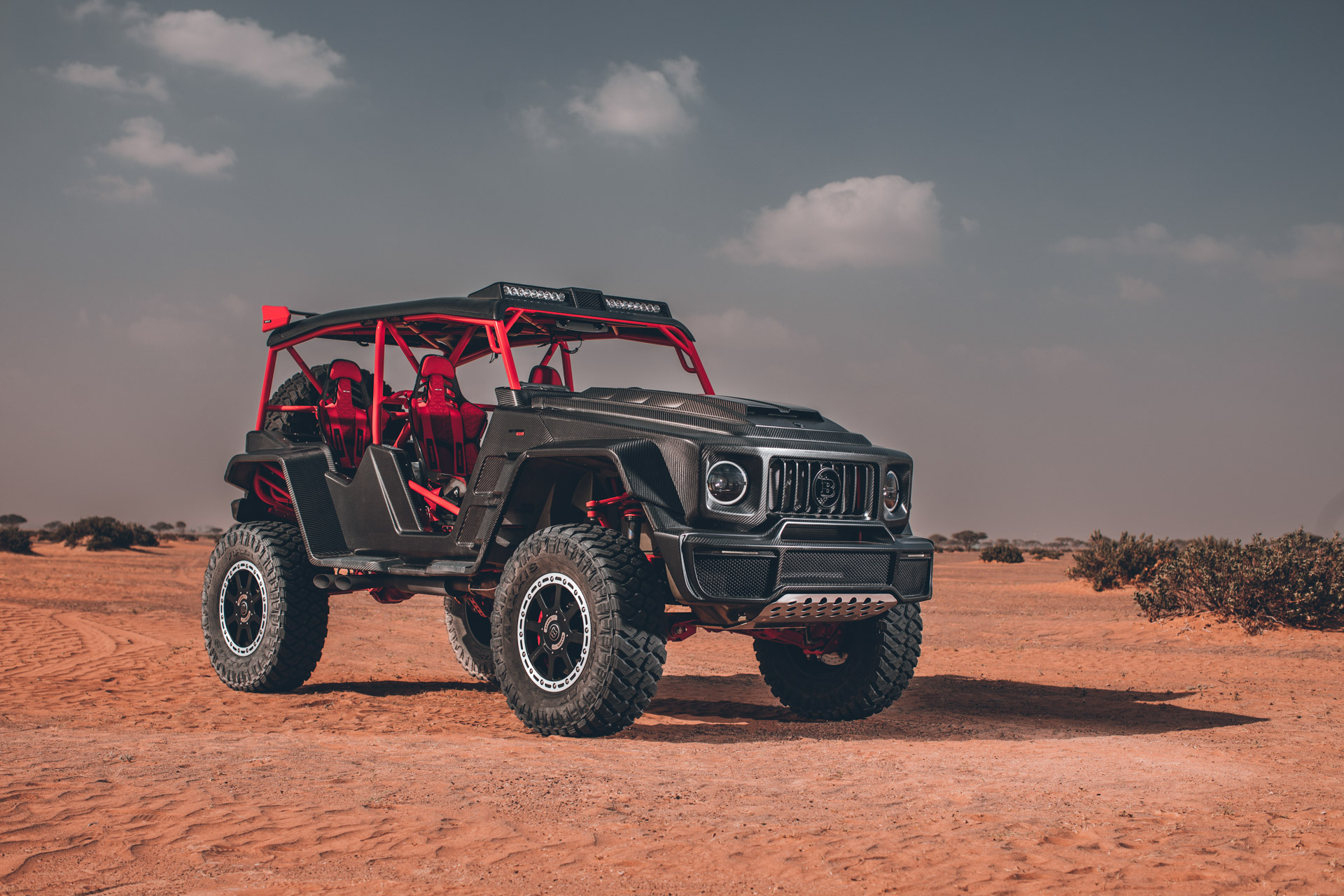 Brabus 900 Crawler Is A $1M Dune-Bashing Buggy That Looks Like An AMG G63 But Isn’t