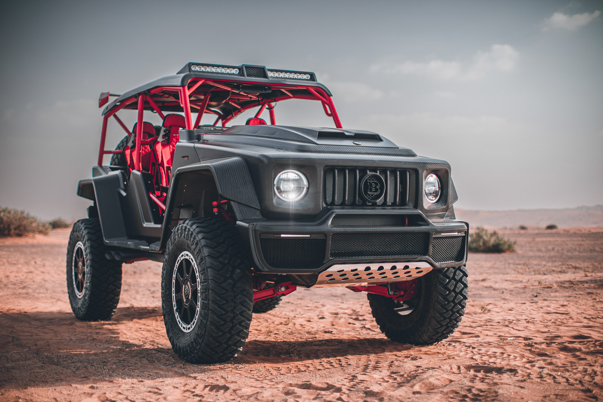 Brabus 900 Crawler Is A $1M Dune-Bashing Buggy That Looks Like An AMG G63 But Isn’t