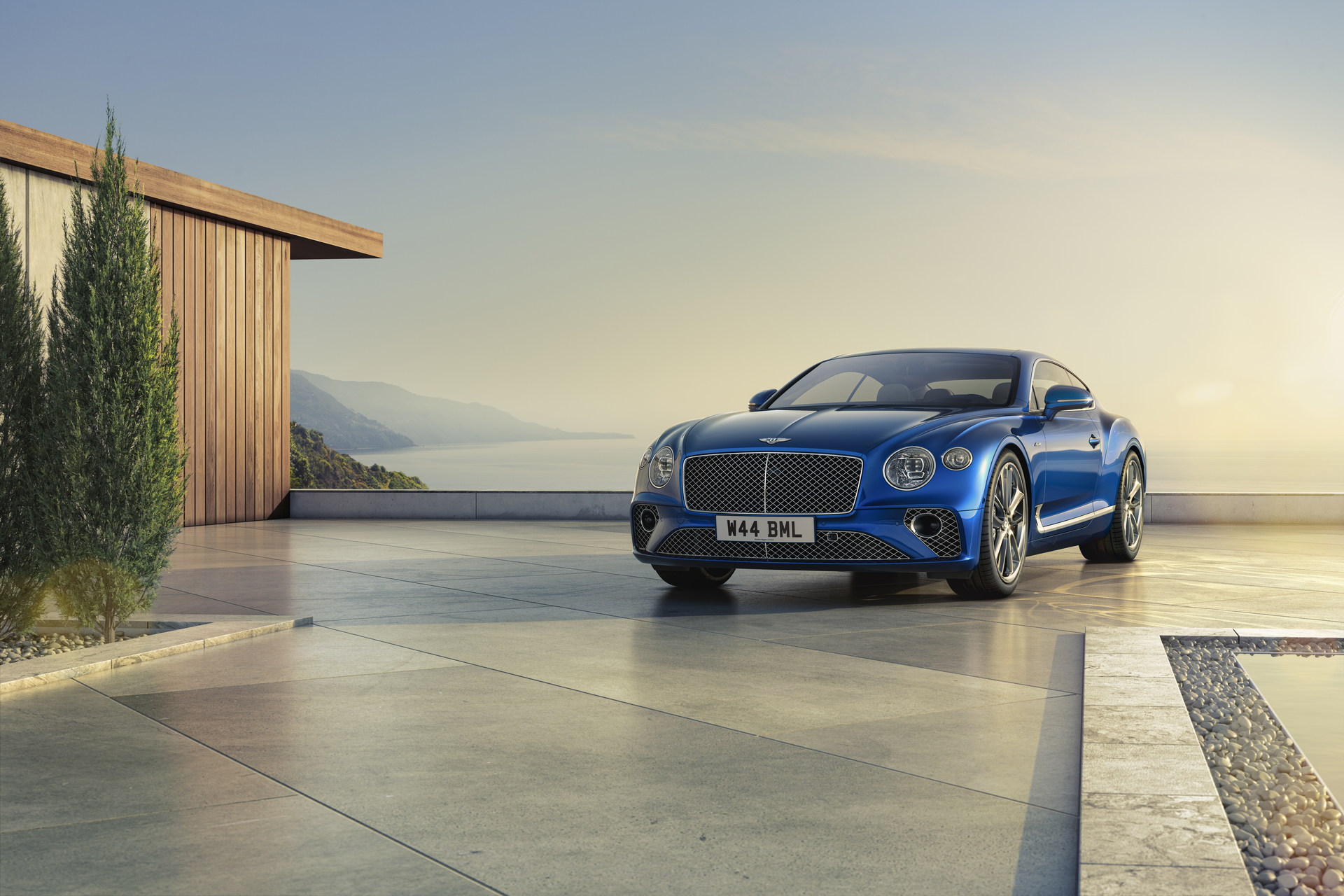New Bentley Azure Models Want To “Recharge Your Mental Batteries”