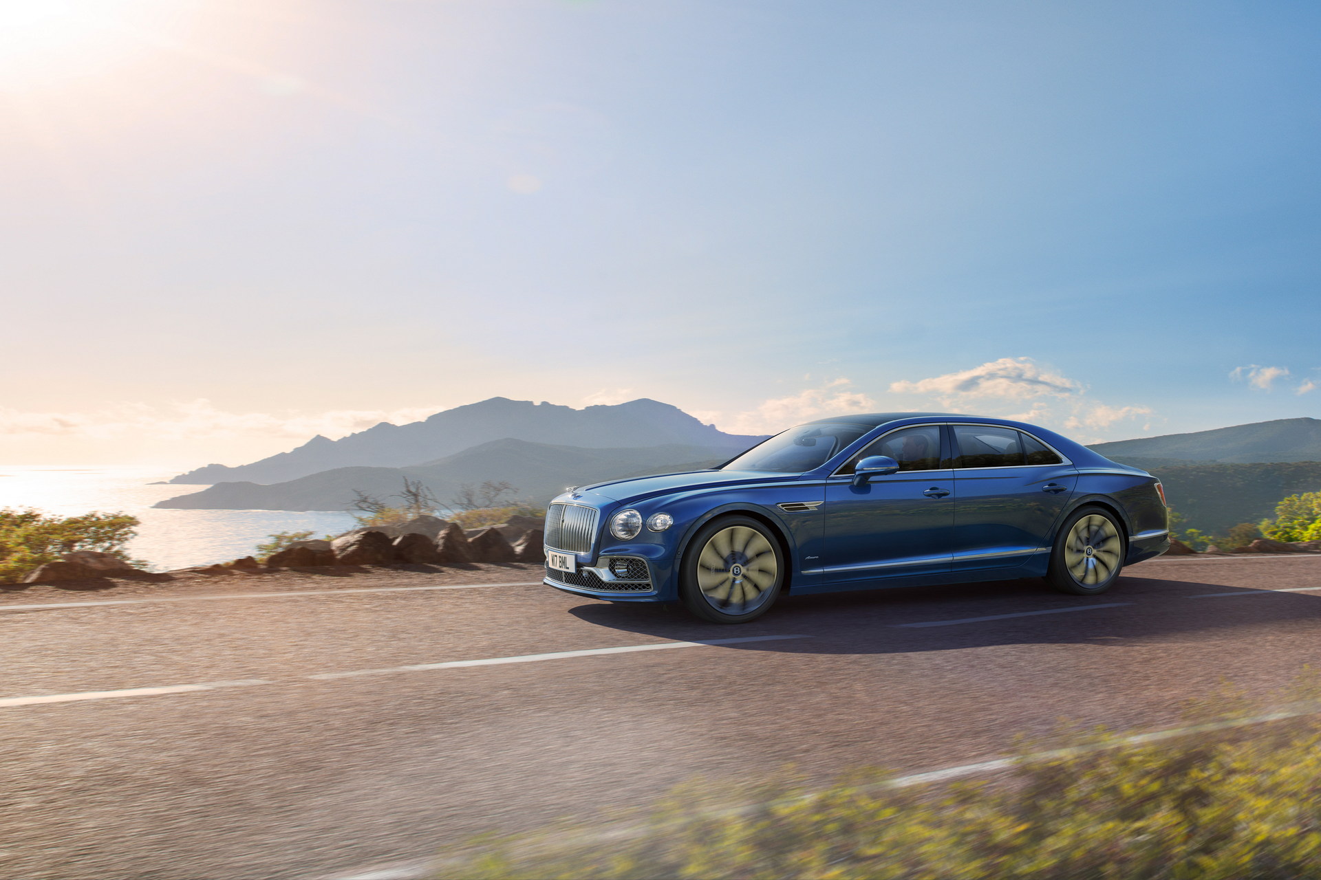 New Bentley Azure Models Want To “Recharge Your Mental Batteries”