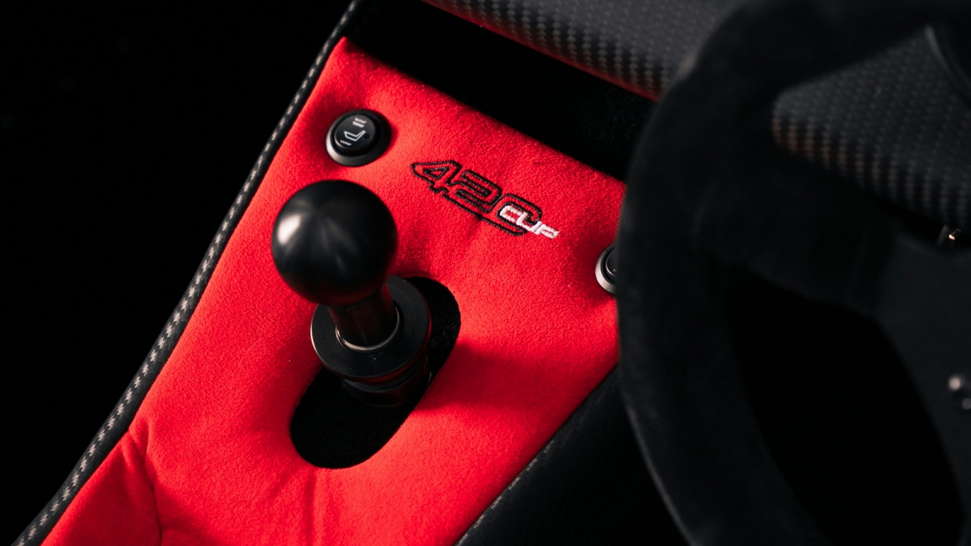 Caterham Seven 420 CUP Is A Street-Legal Track Weapon With Manually-Adjustable Dampers