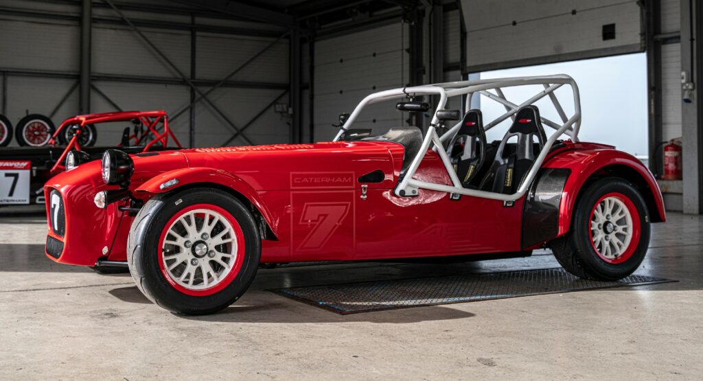 Caterham Seven 420 CUP Is A Street-Legal Track Weapon With Manually-Adjustable Dampers
