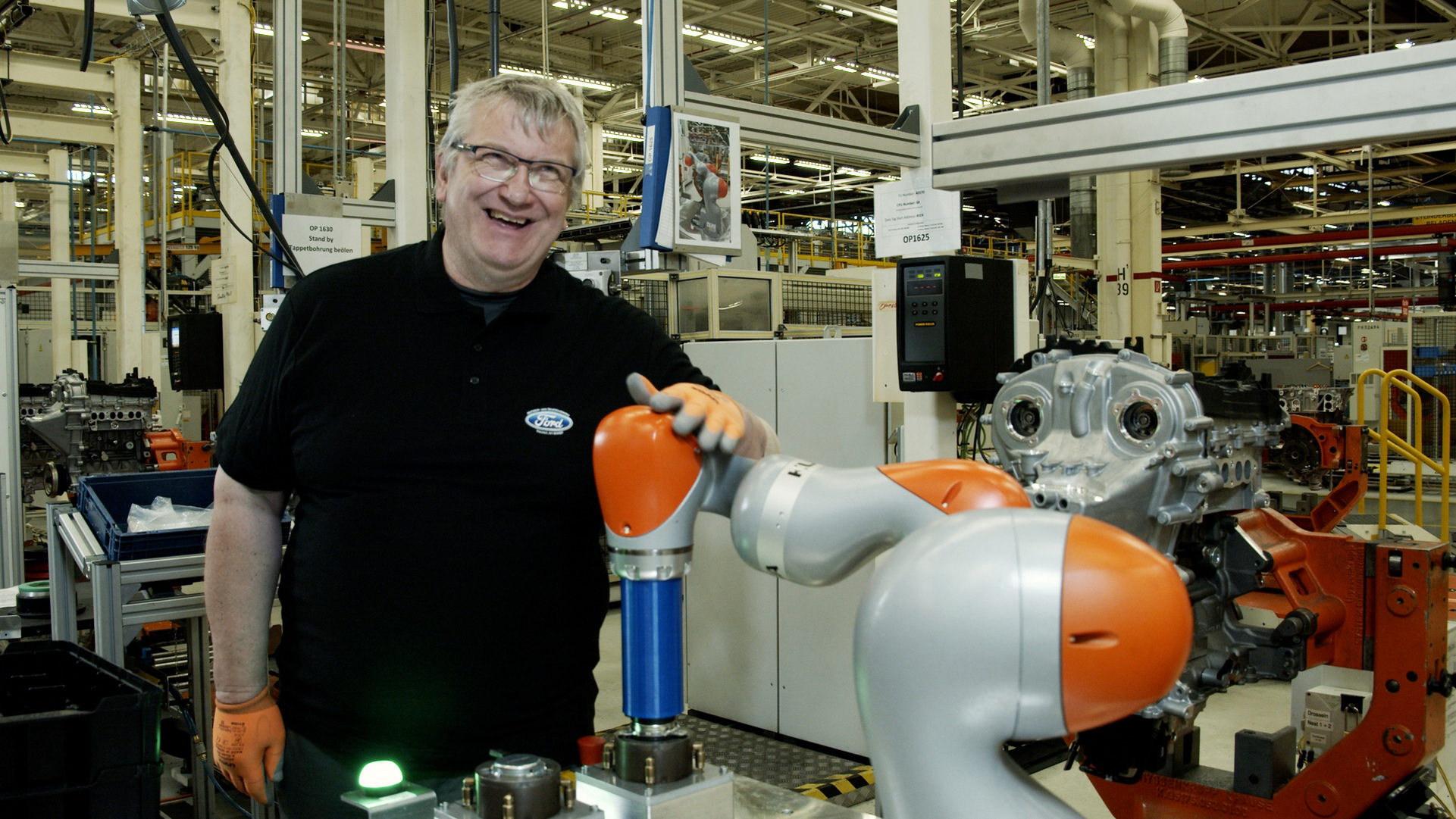 Ford Introduces ‘Robbie The Cobot’ That Can Work With People With Disabilities And Reduced Mobilty