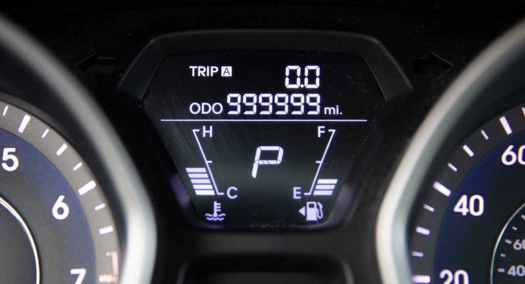 Dealers Are Now Willing To Sell Used Cars With 200,000 Miles Themselves