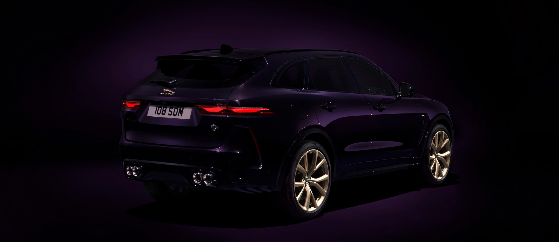 New Jaguar F-Pace SVR Edition 1988 Pays Tribute To Le Mans-Winning XJR-9 LM