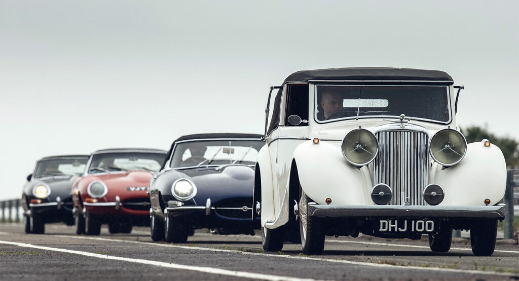  Jaguar Land Rover Celebrating Queen’s Platinum Jubilee With 26-Vehicle Display