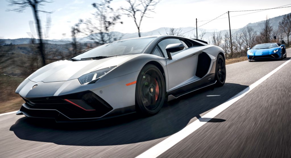 Lamborghini’s Last Unassisted V12, The Aventador Ultimae Is Set Free With Photos In The Wild