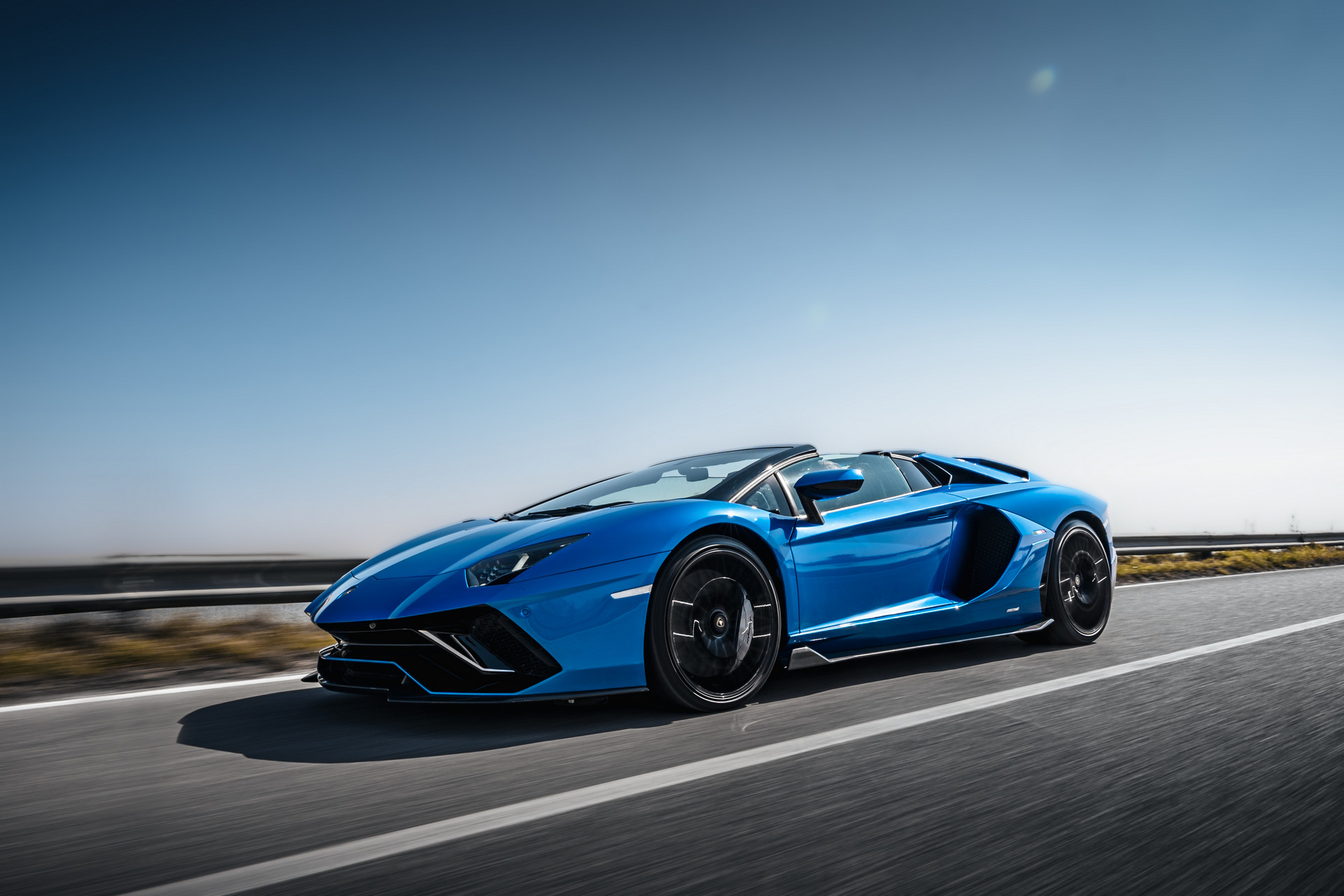 Lamborghini’s Last Unassisted V12, The Aventador Ultimae Is Set Free With Photos In The Wild