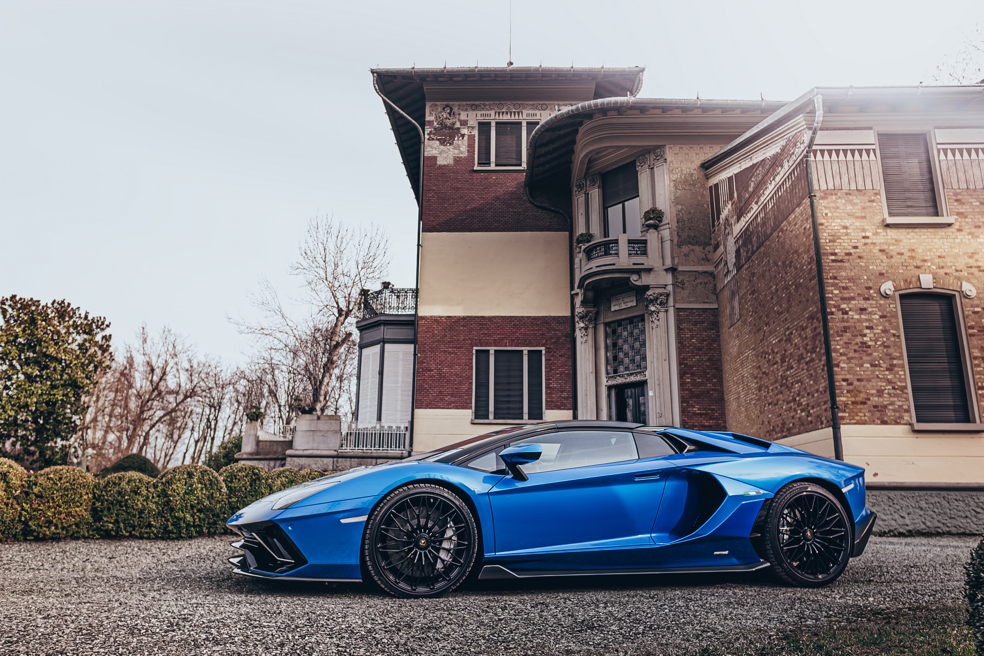Lamborghini’s Last Unassisted V12, The Aventador Ultimae Is Set Free With Photos In The Wild