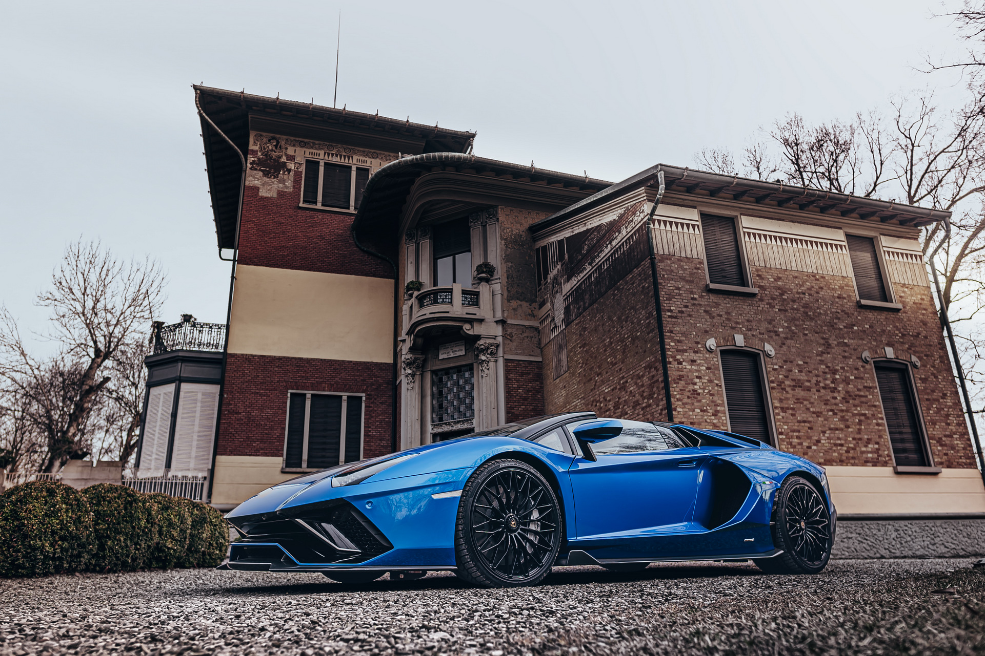 Lamborghini’s Last Unassisted V12, The Aventador Ultimae Is Set Free With Photos In The Wild