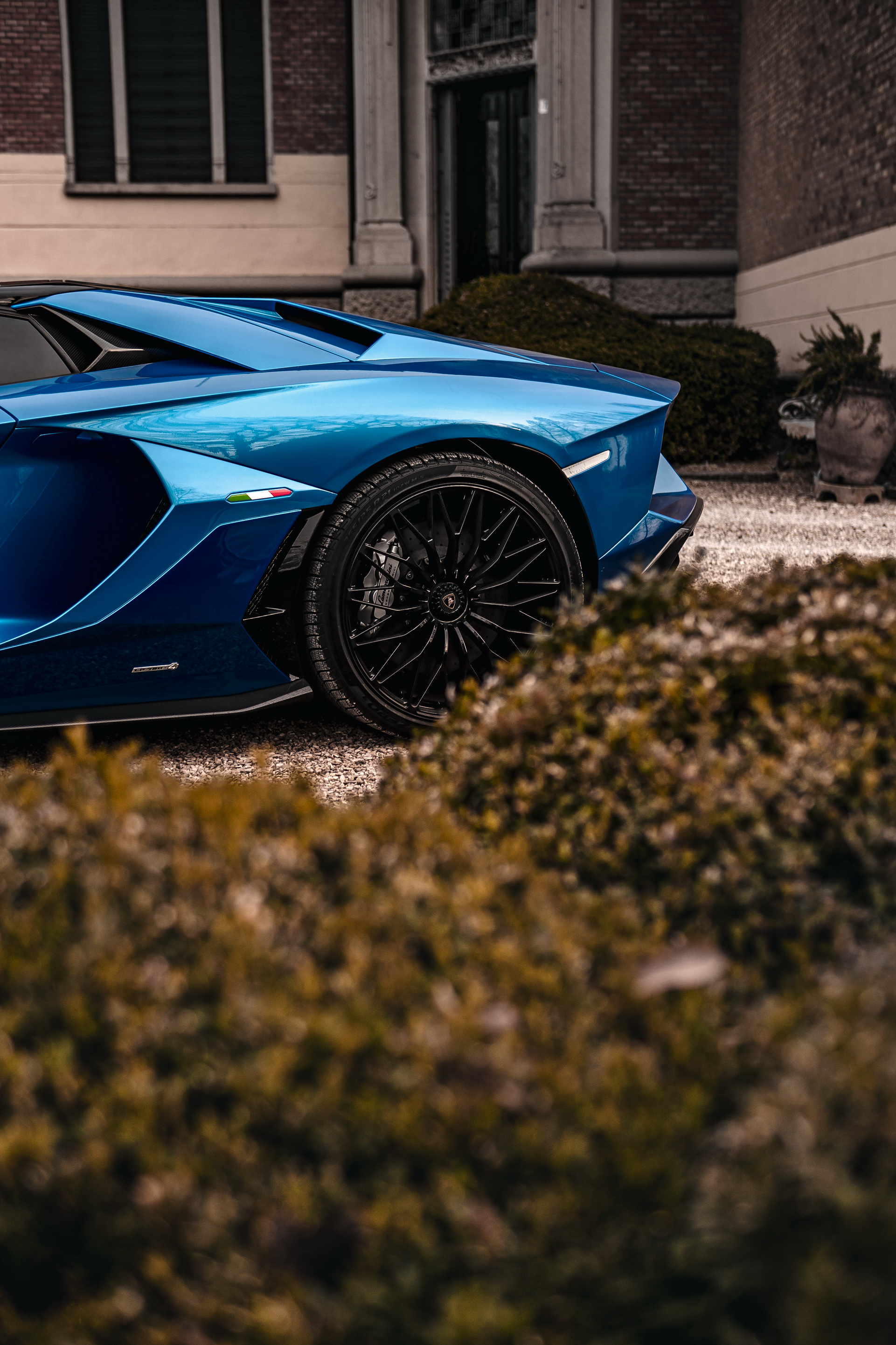 Lamborghini’s Last Unassisted V12, The Aventador Ultimae Is Set Free With Photos In The Wild